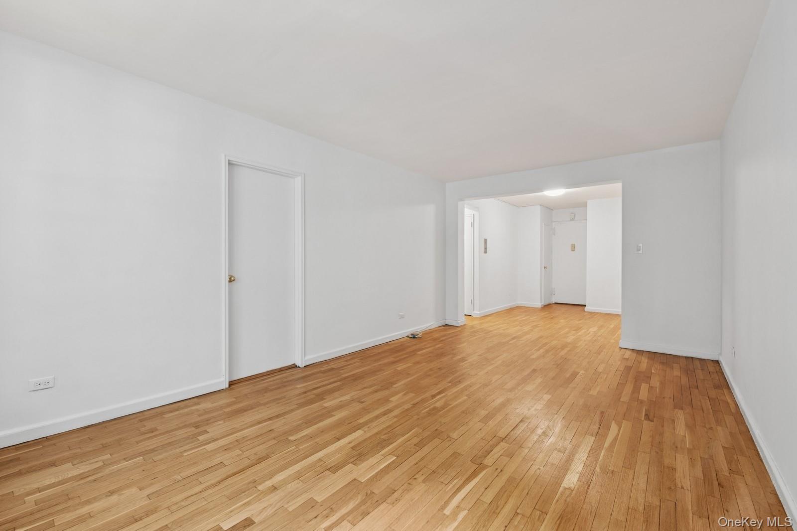 139-15 83 Ave # 219, Briarwood, NY 11435