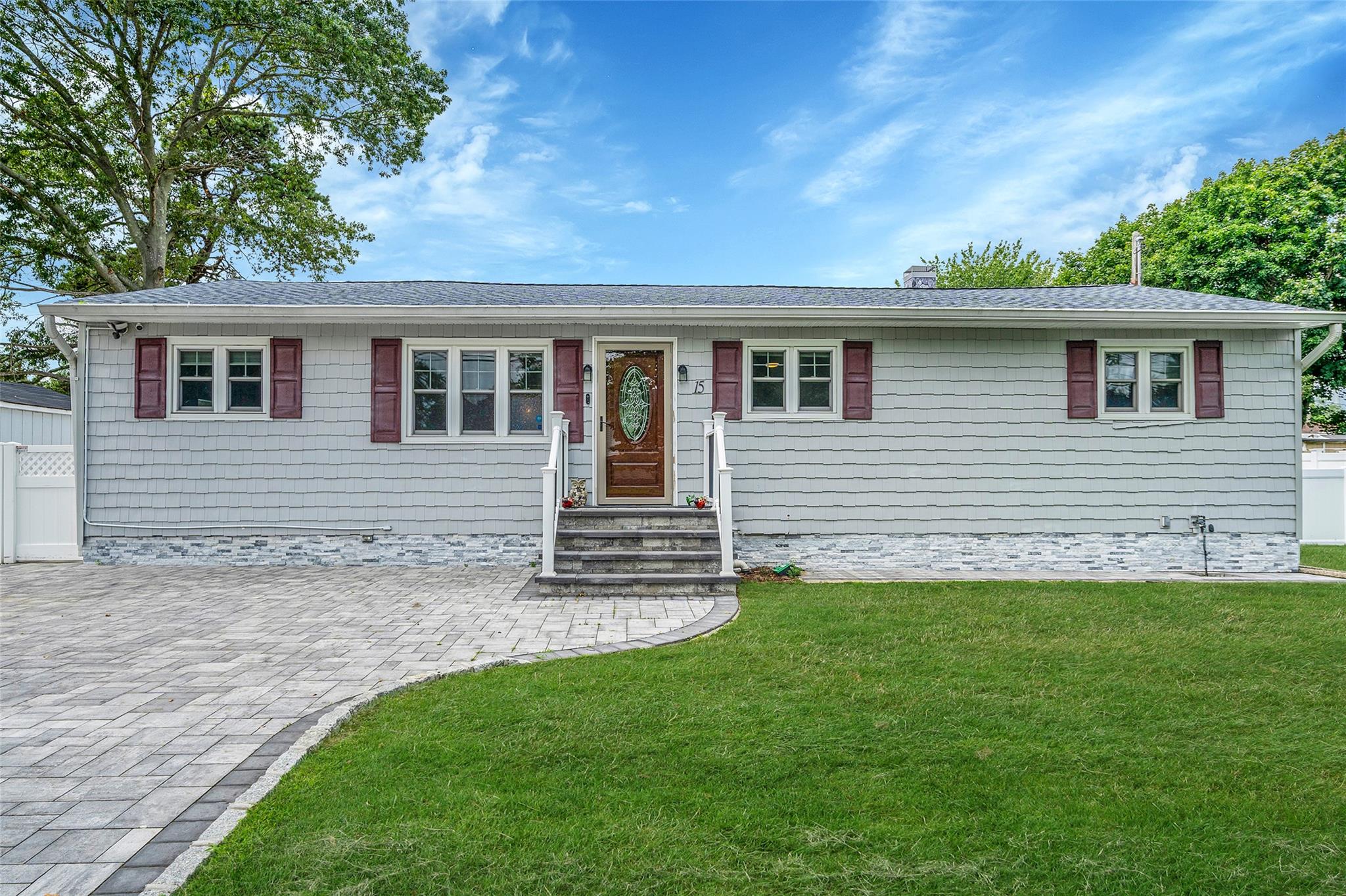 15 Liberty Avenue, Selden, NY 11784 | MLS #889181