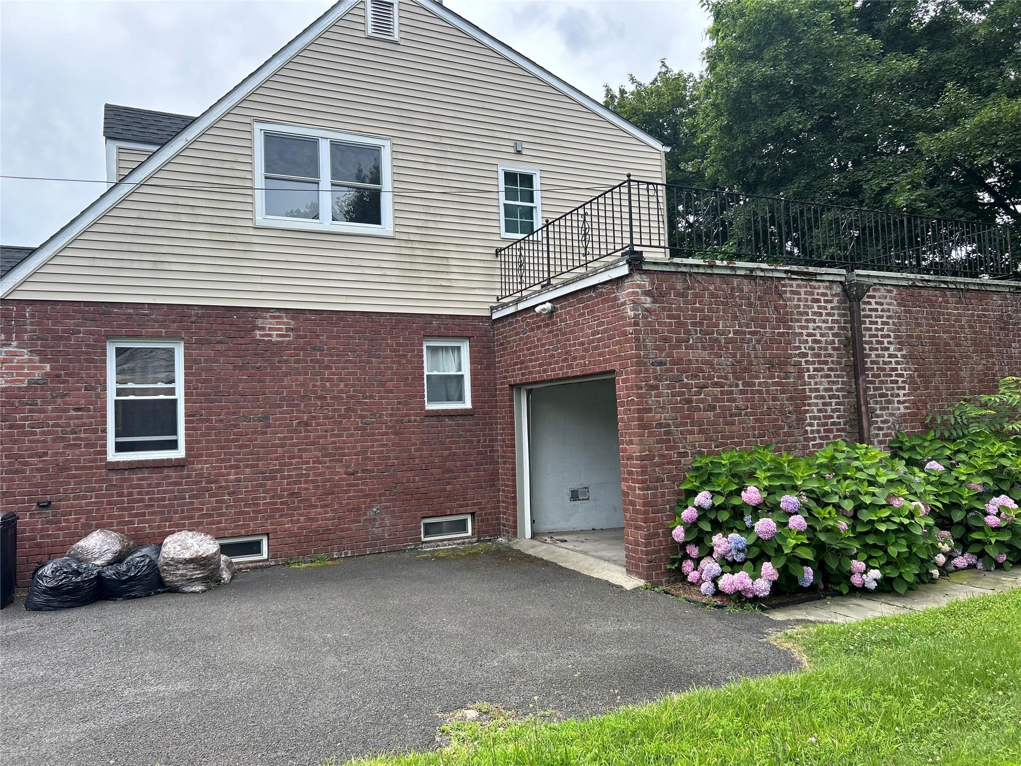 65 Valley Avenue, Newburgh, NY 12550