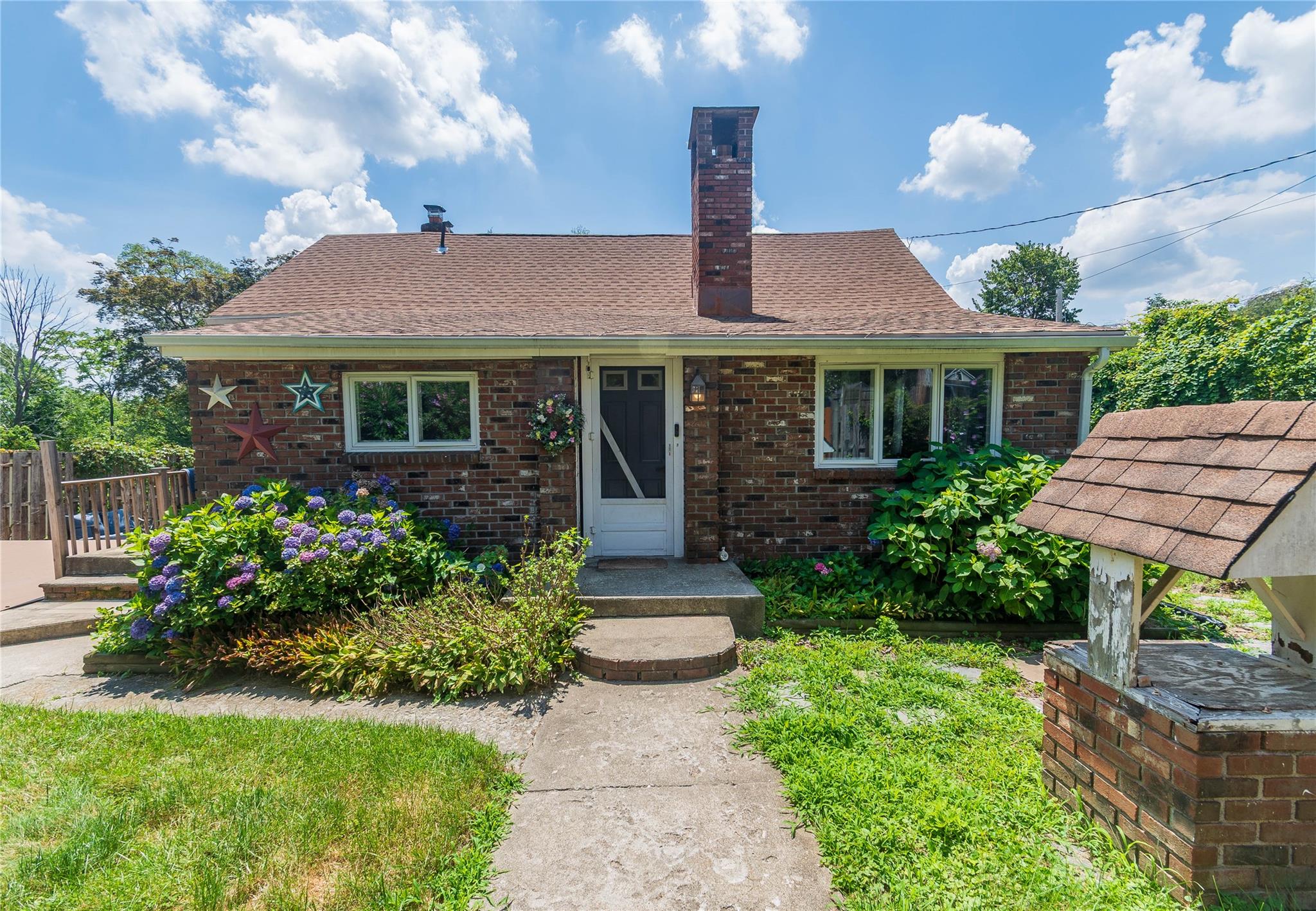 15 Perry Place, Lake Peekskill, NY 10537