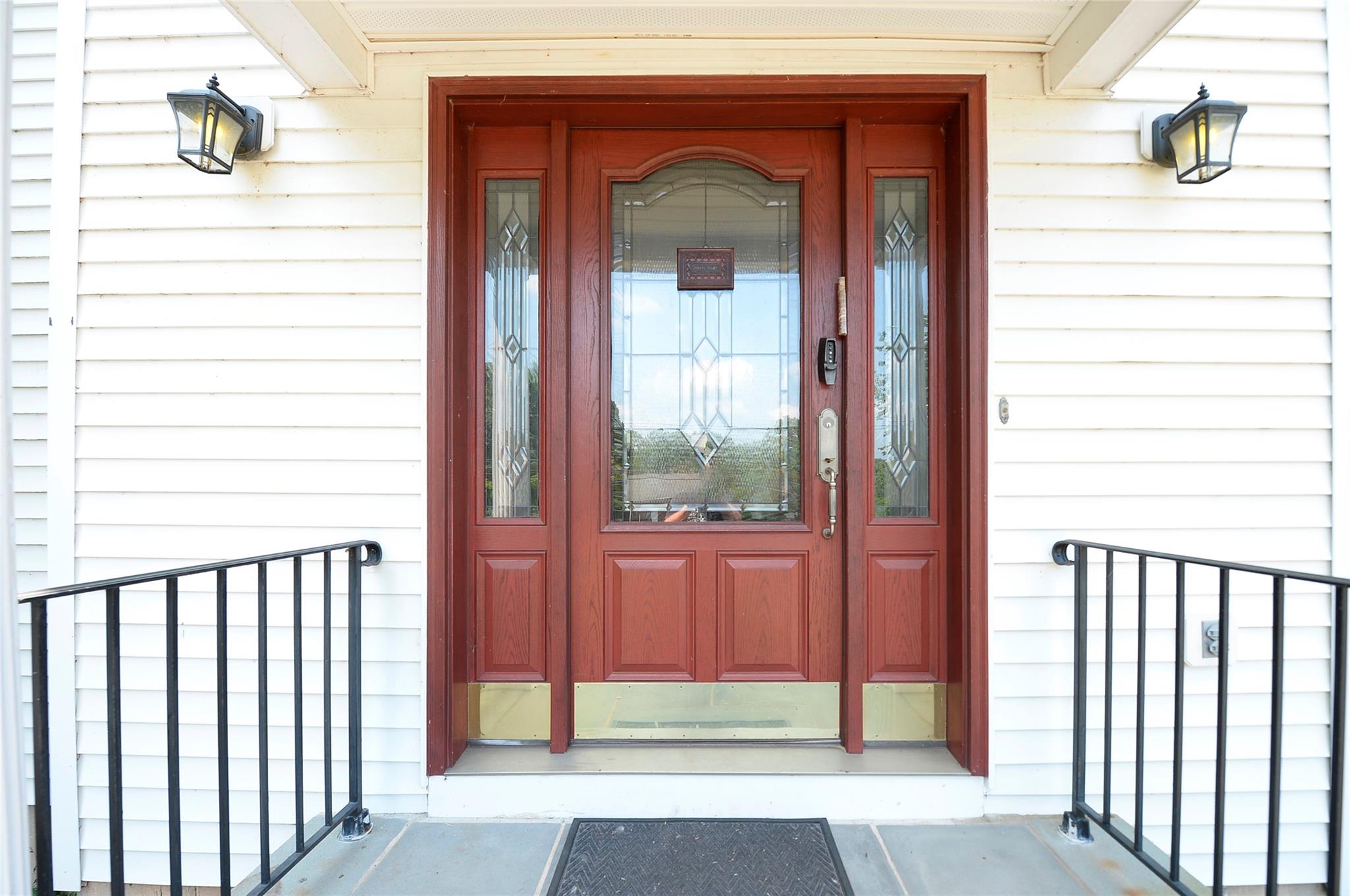 47 Red Schoolhouse Road, Chestnut Ridge, NY 10977