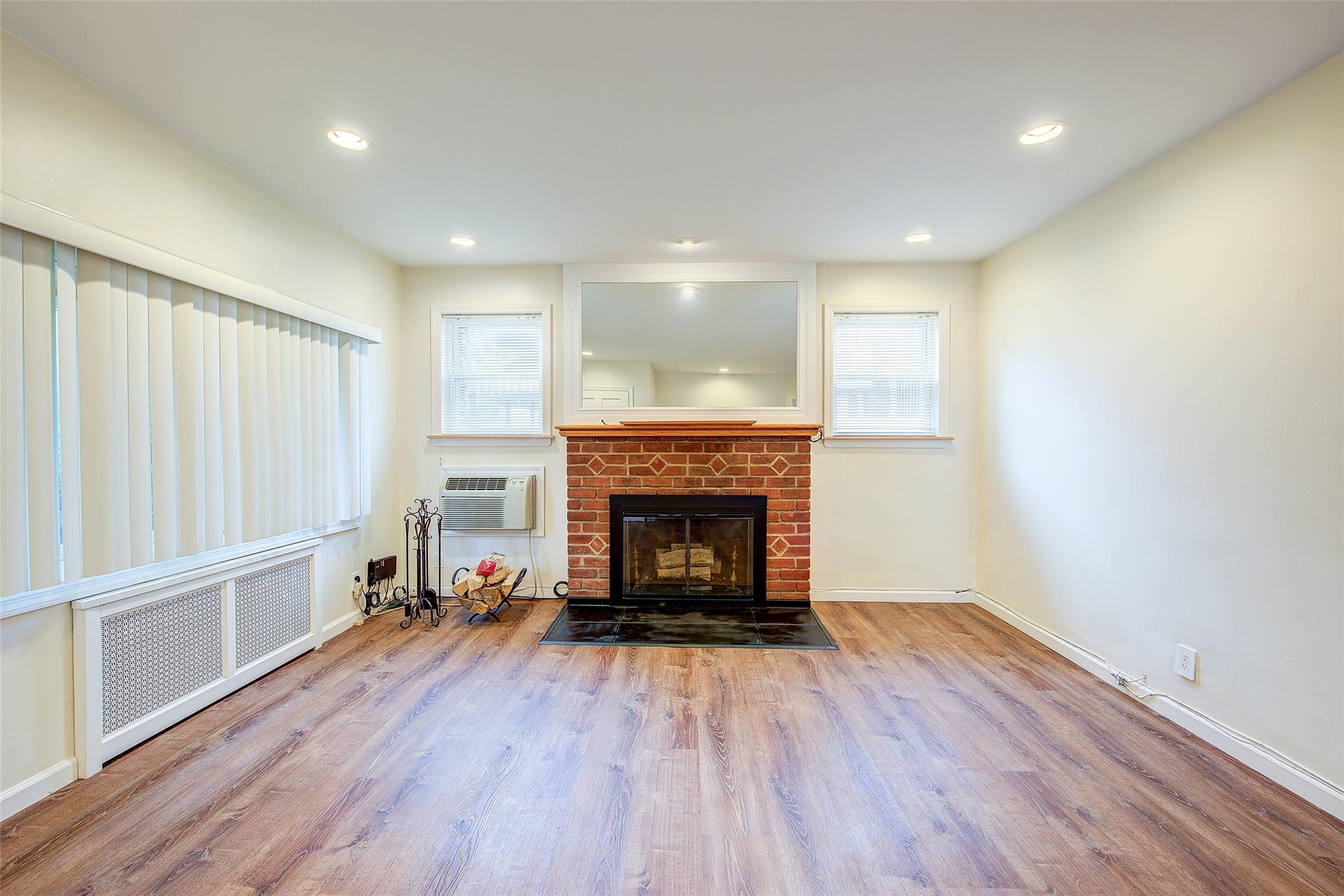 4843 201st Street, Bayside, NY 11364