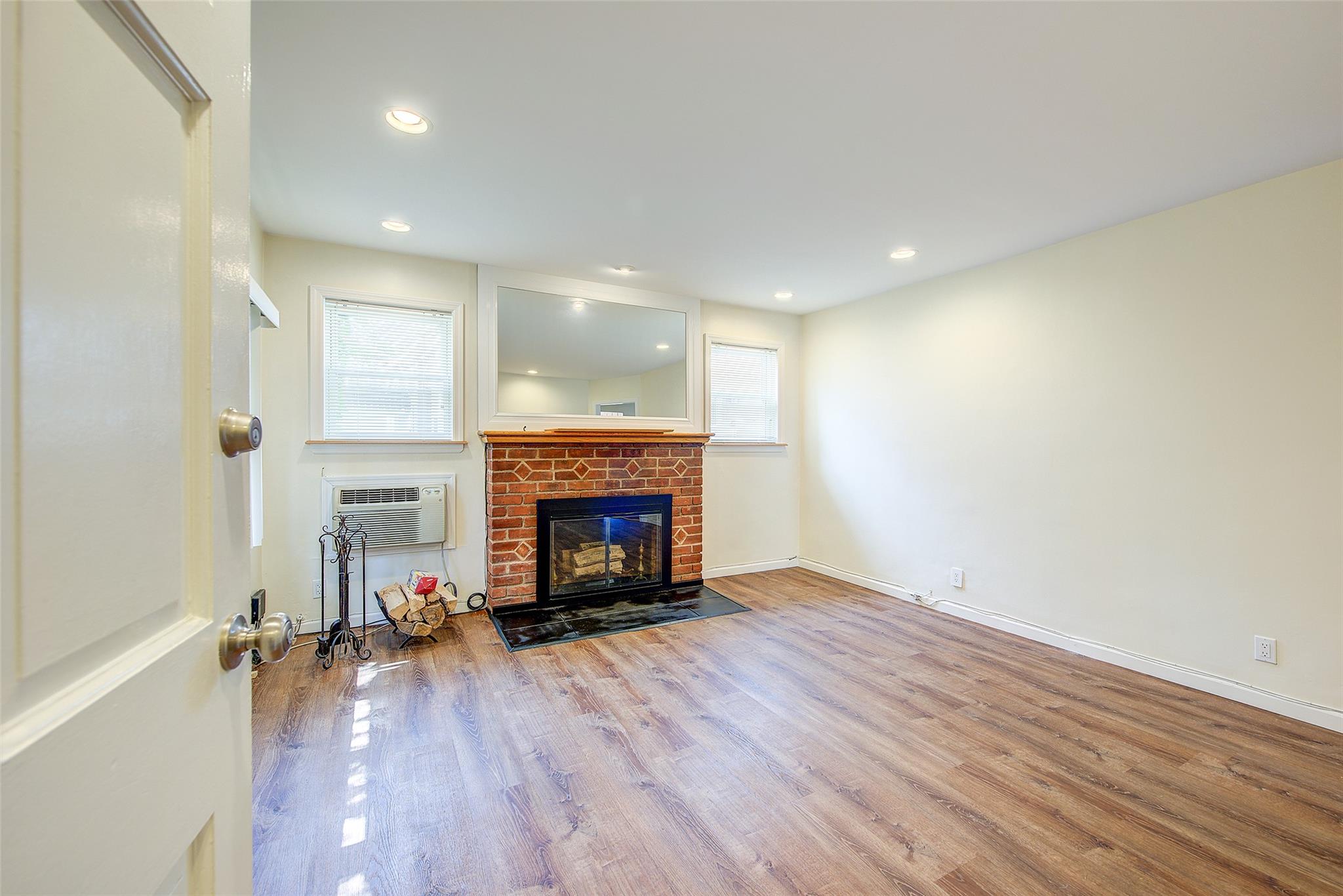 4843 201st Street, Bayside, NY 11364