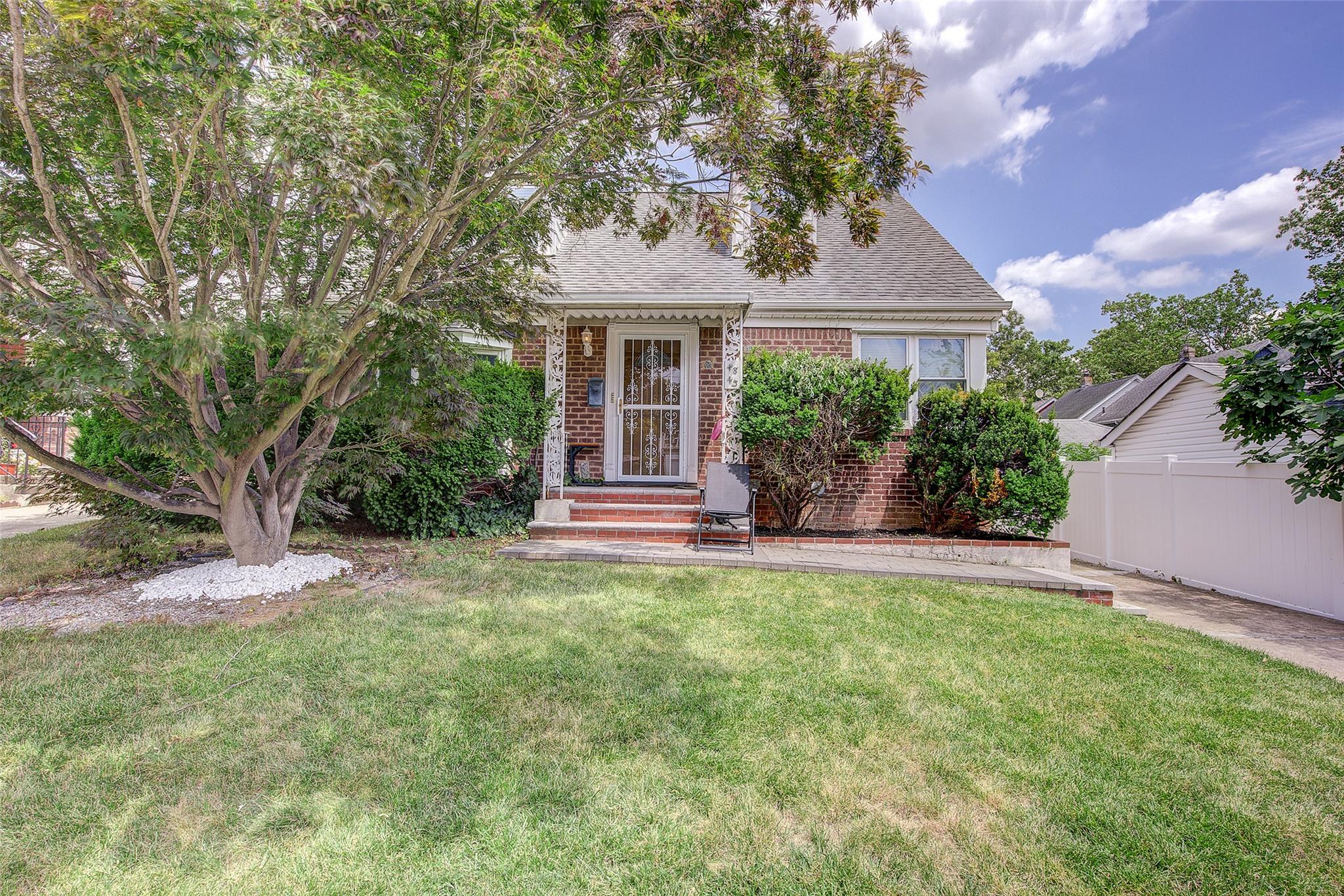 4843 201st Street, Bayside, NY 11364