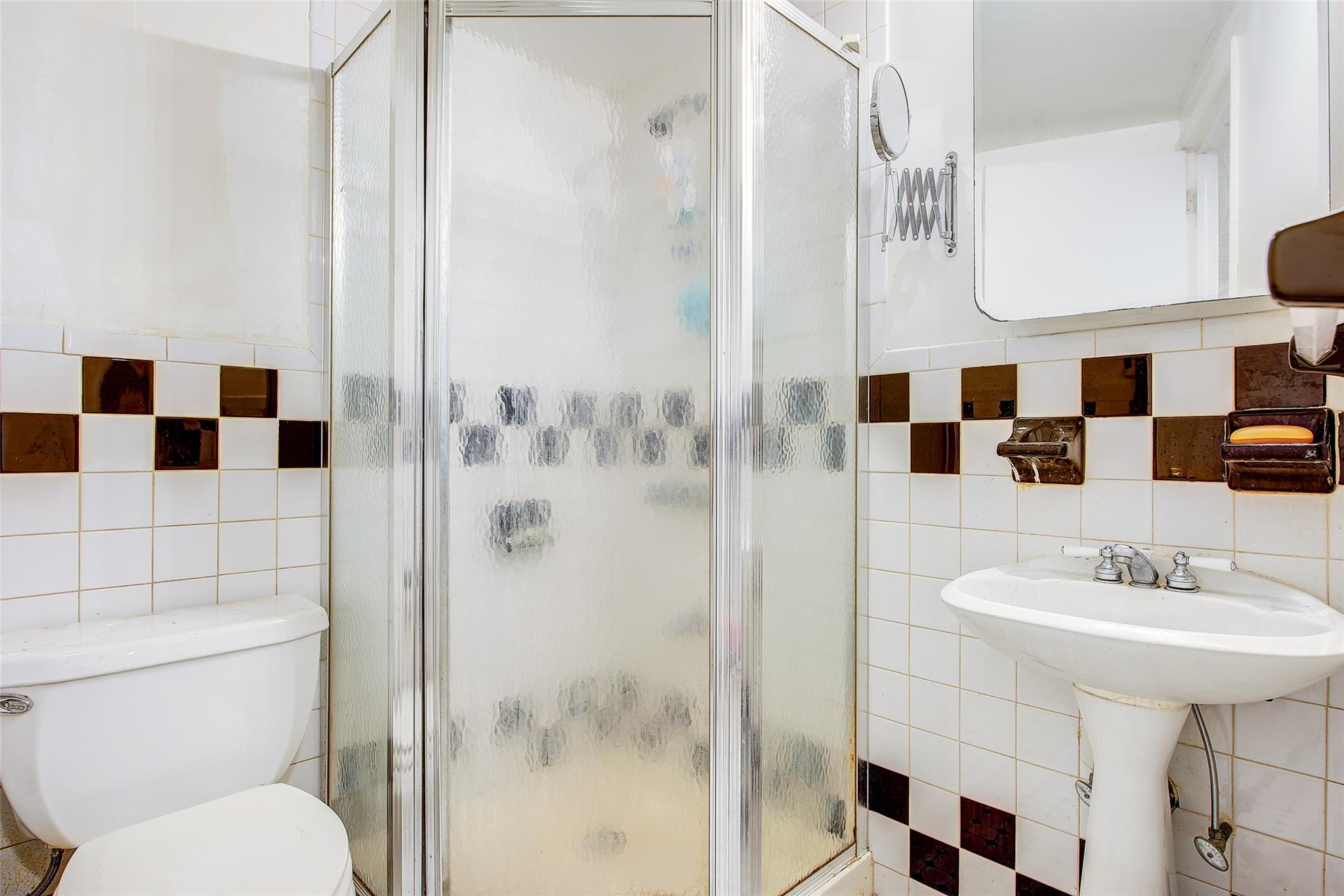 4843 201st Street, Bayside, NY 11364