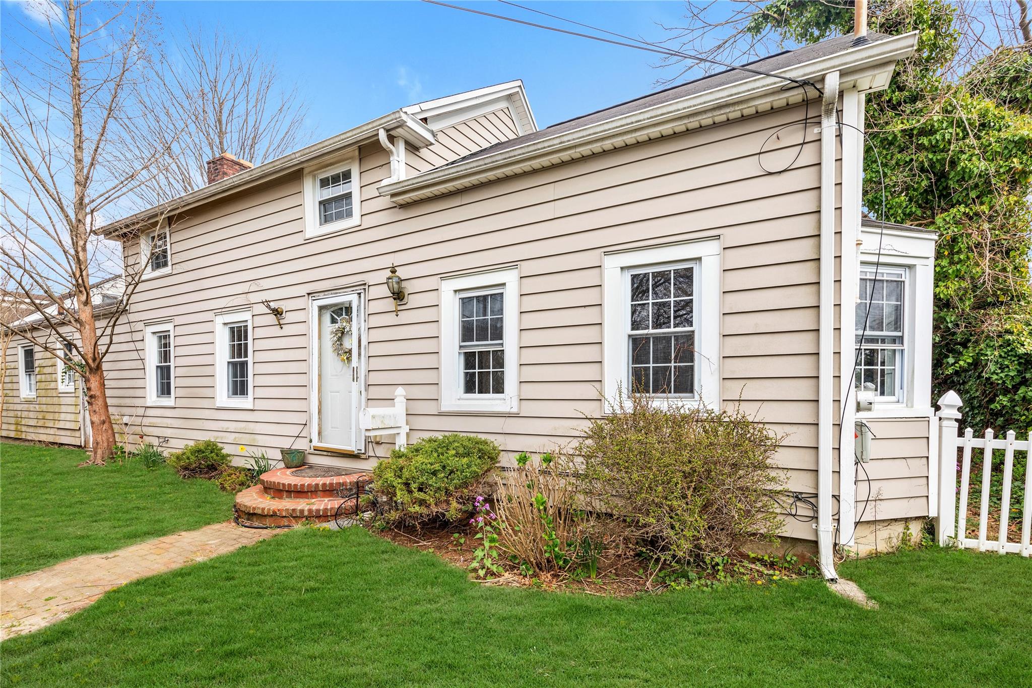 111 Oceanview Avenue, Valley Stream, NY 11581