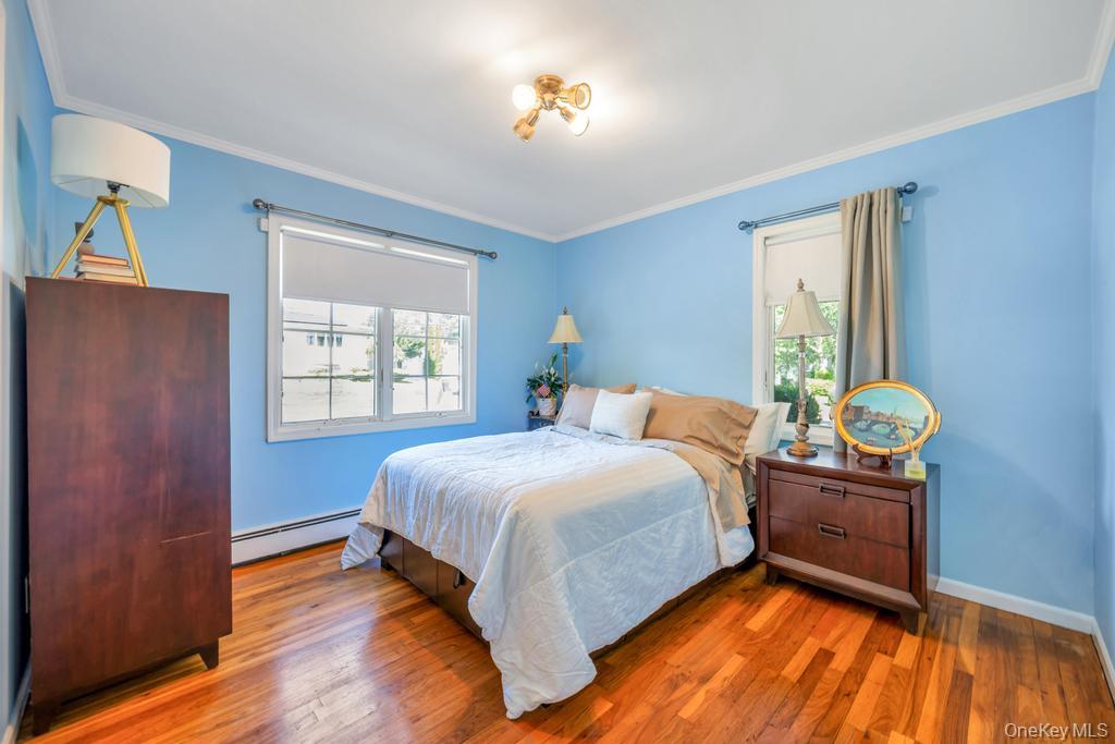 5 Frostfield Place, Melville, NY 11747