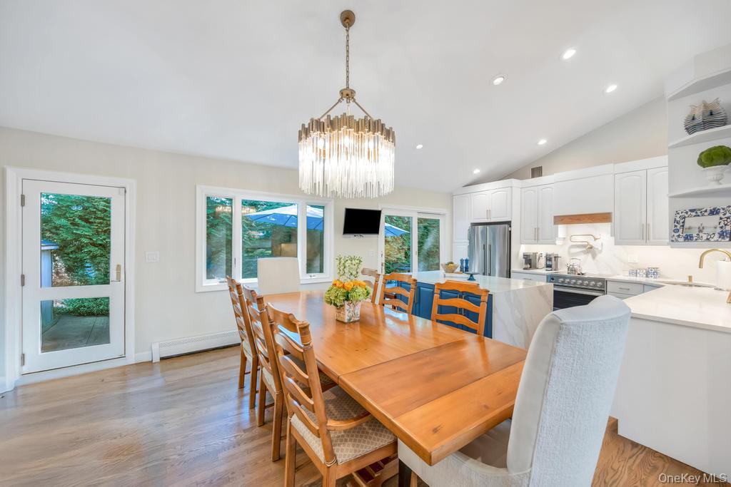 5 Frostfield Place, Melville, NY 11747