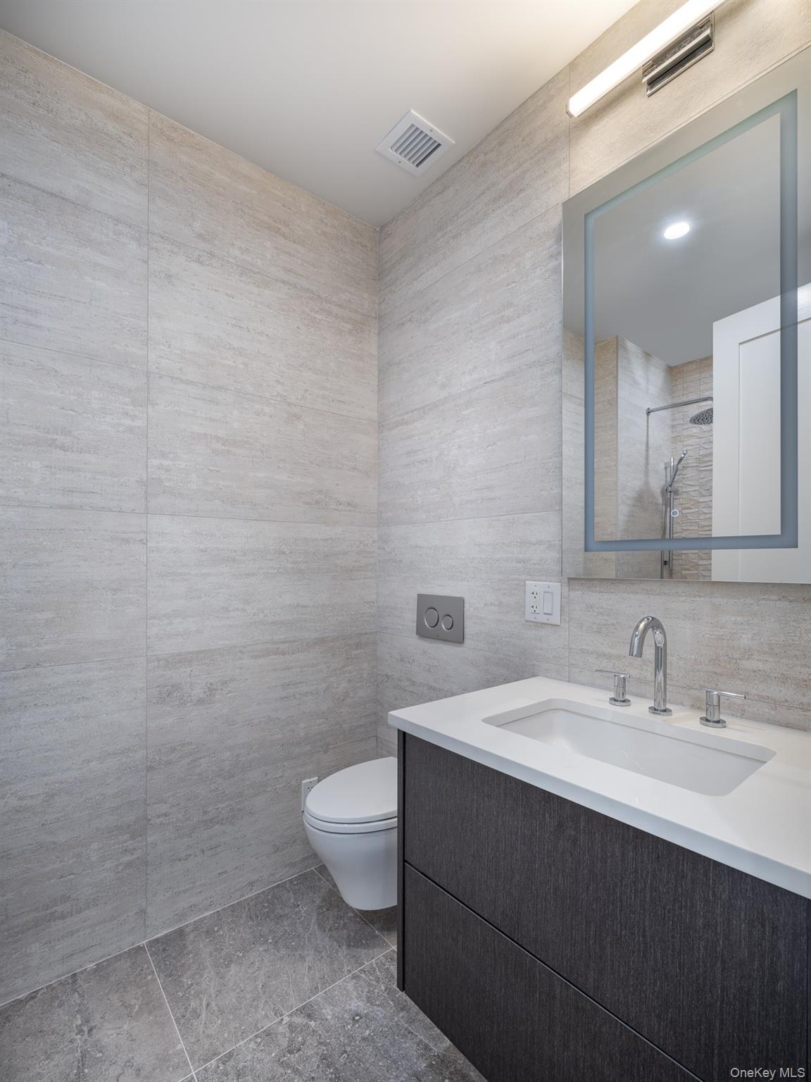 21-31 Shore Blvd # 1E, Astoria, NY 11105