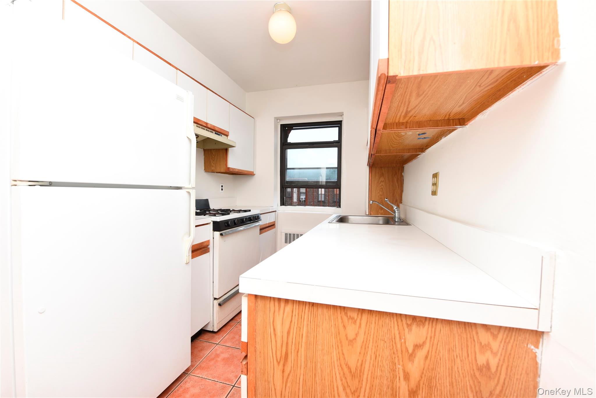 118-66 Metropolitan Avenue # 6J, Kew Gardens, NY 11415