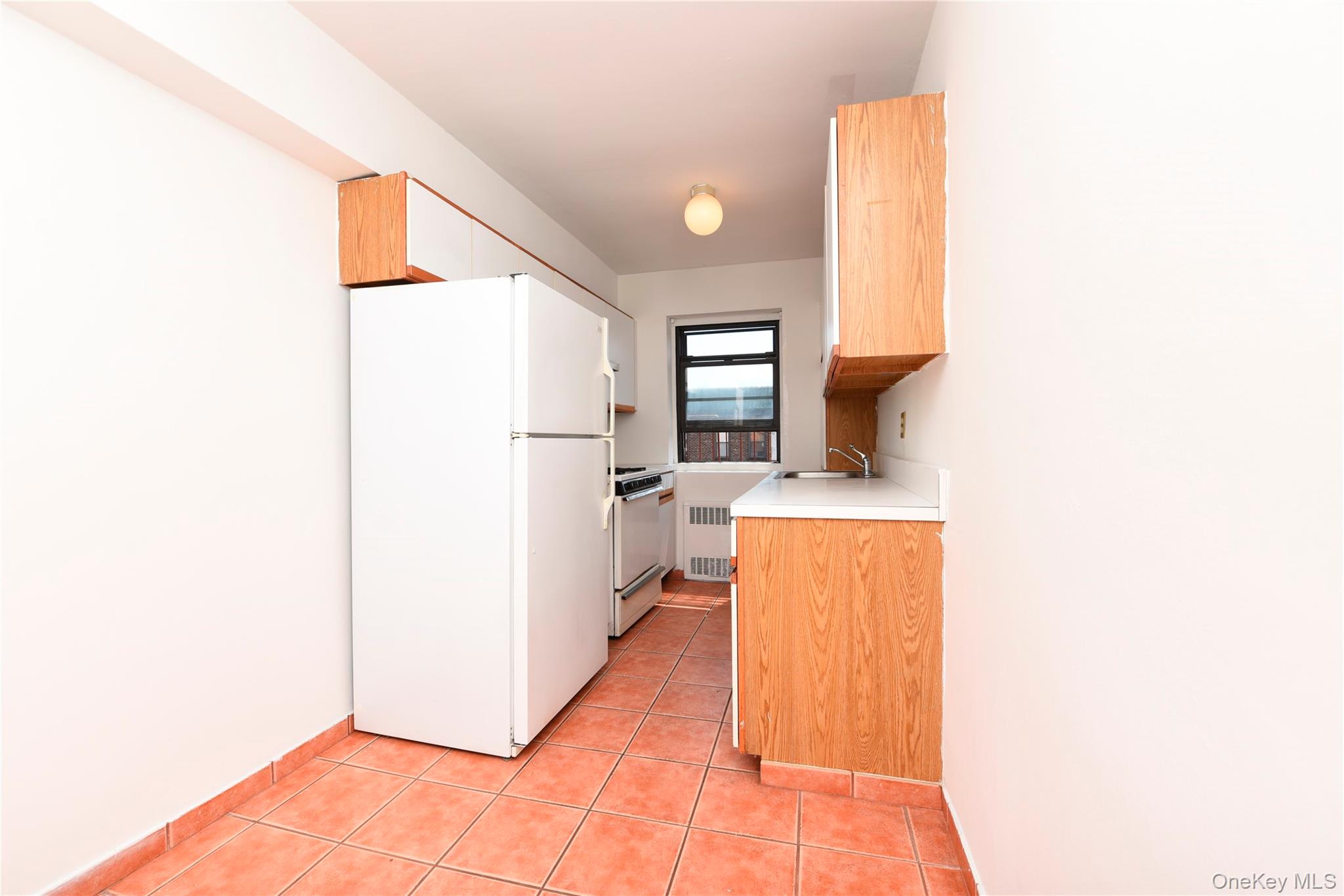 118-66 Metropolitan Avenue # 6J, Kew Gardens, NY 11415