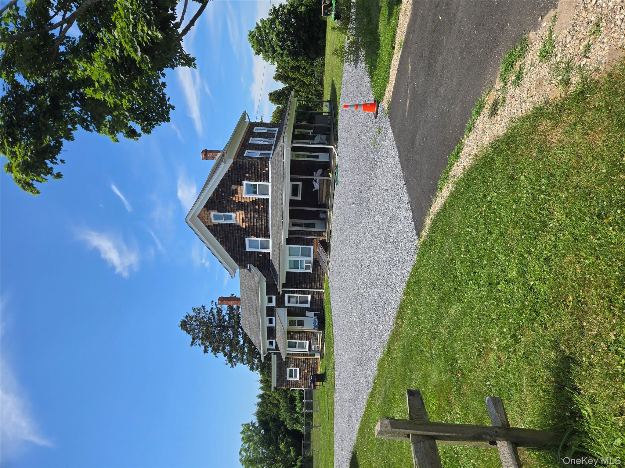 3953 Sound Avenue, Riverhead, NY 11901