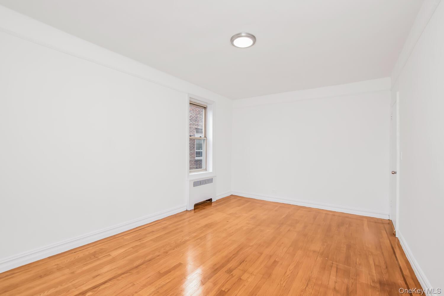 2166 Bronx Park East Street # 6J, Bronx, NY 10462