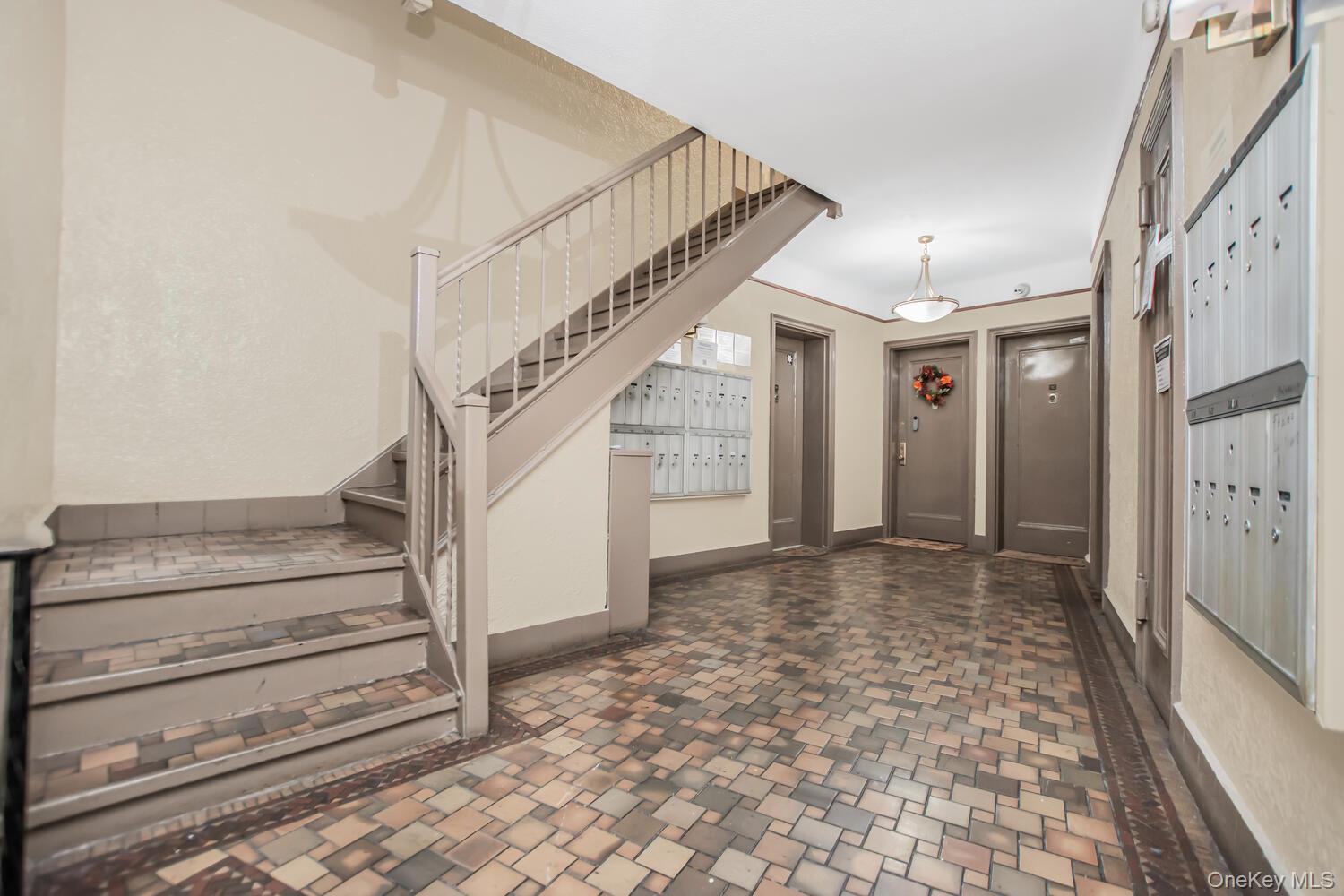 2166 Bronx Park East Street # 6J, Bronx, NY 10462