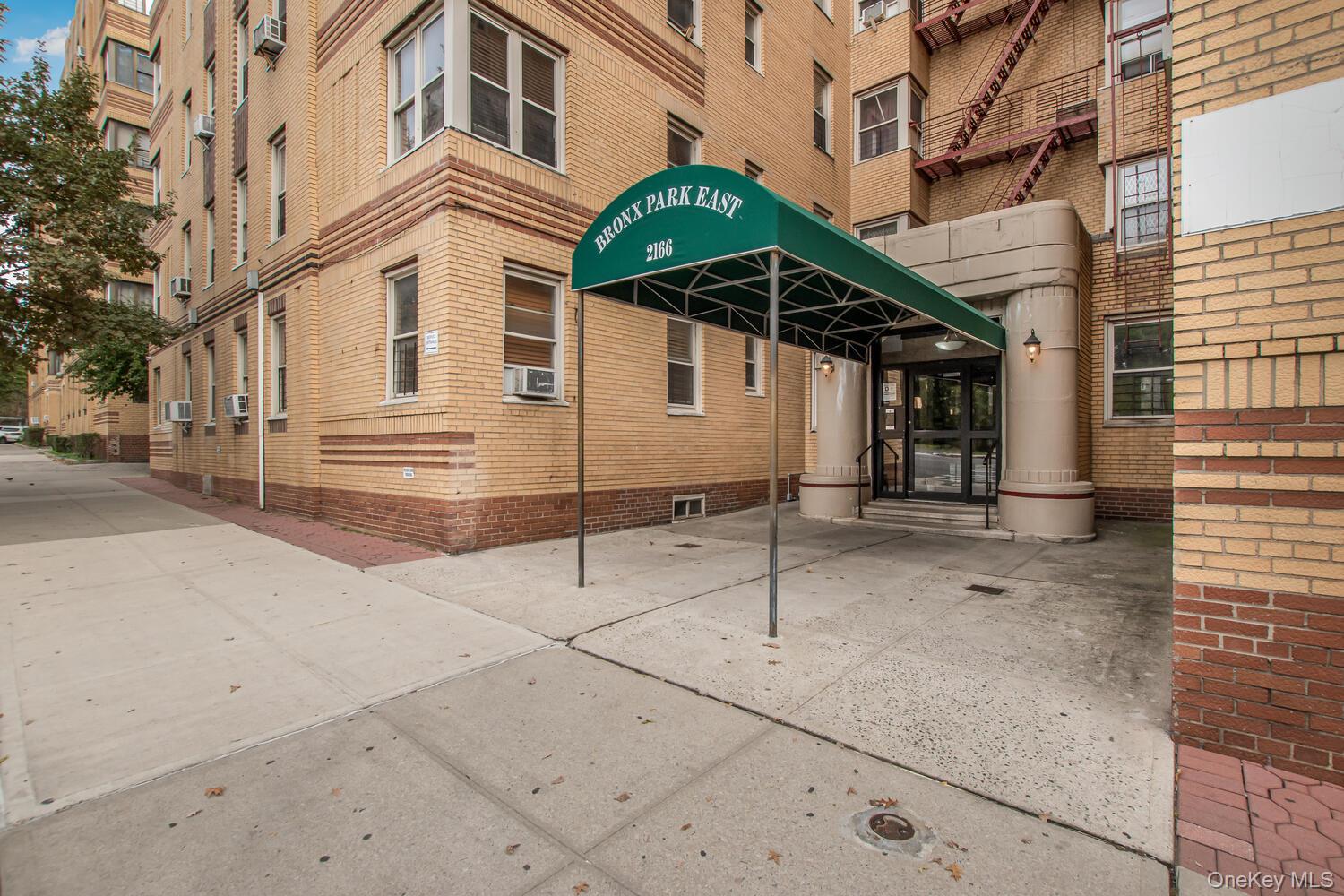 2166 Bronx Park East Street # 6J, Bronx, NY 10462