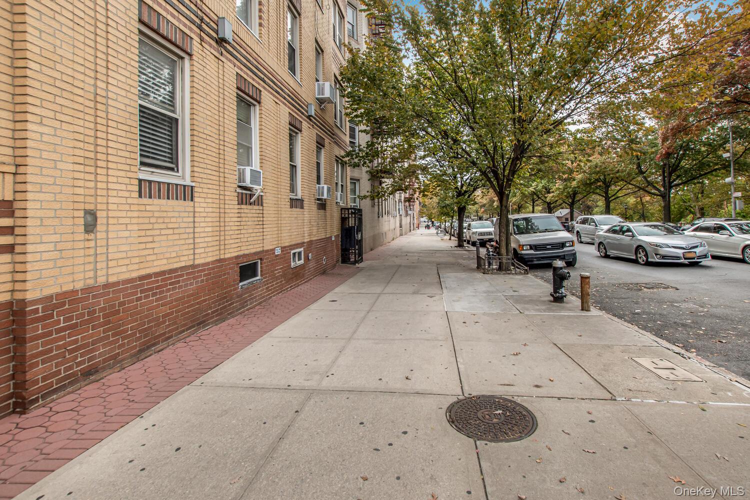 2166 Bronx Park East Street # 6J, Bronx, NY 10462
