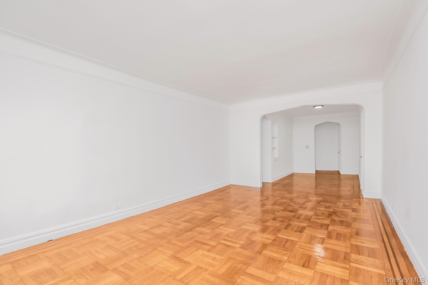 2166 Bronx Park East Street # 6J, Bronx, NY 10462