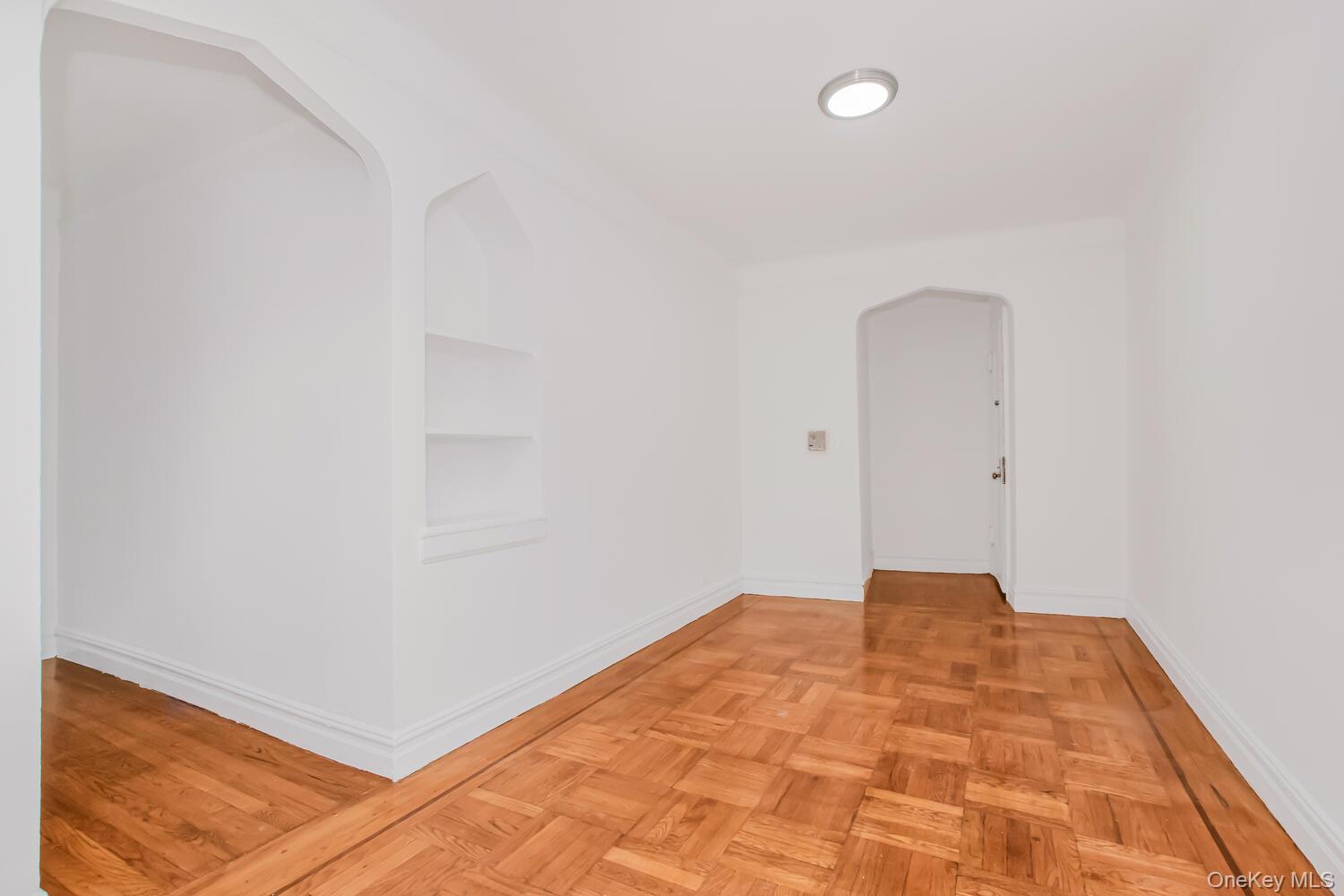 2166 Bronx Park East Street # 6J, Bronx, NY 10462