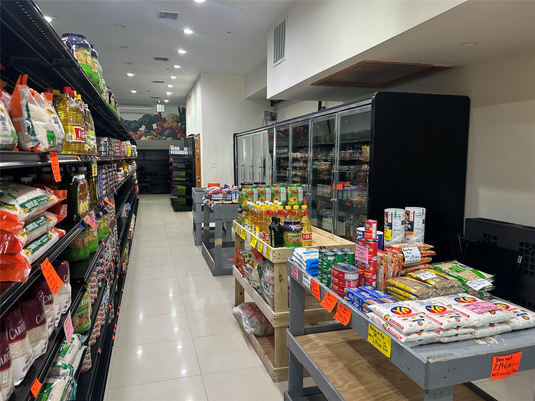 104-65 Roosevelt ave, Corona, NY 11368