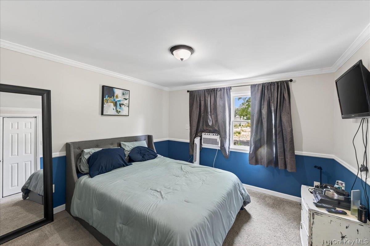 4 Myrtle Lane, Coram, NY 11727