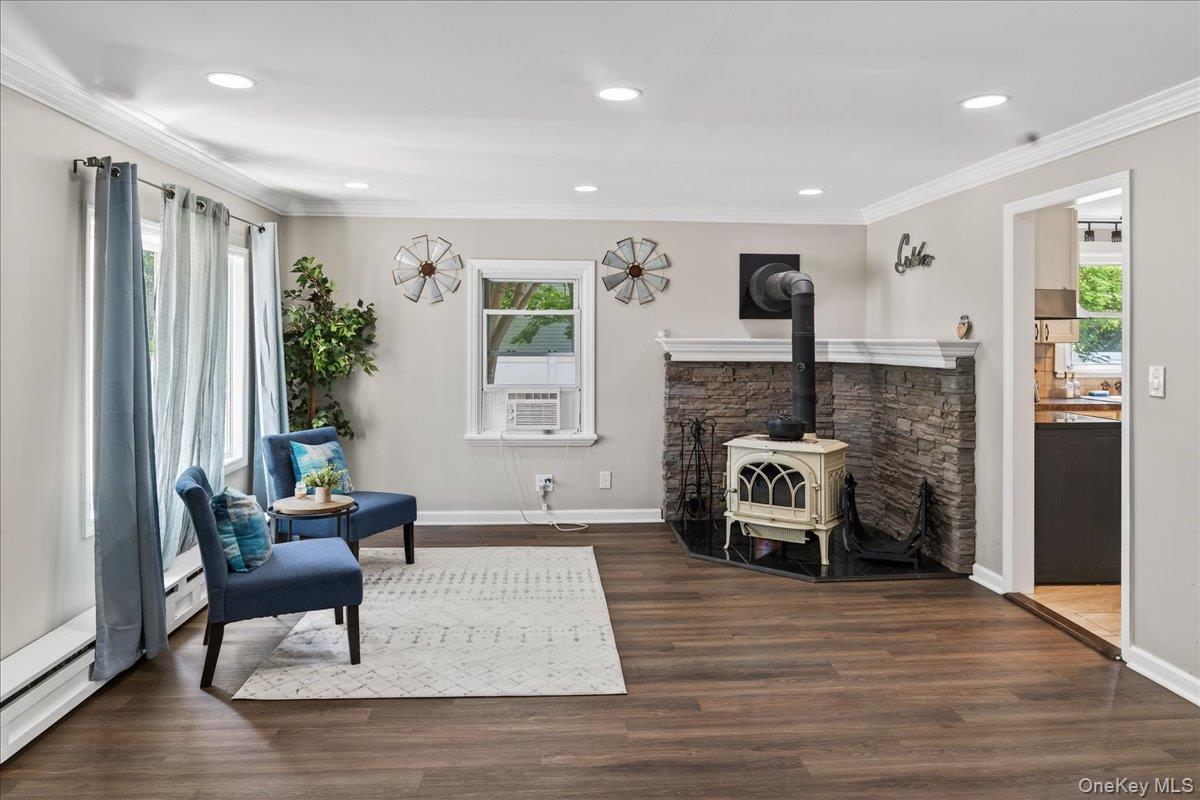 4 Myrtle Lane, Coram, NY 11727