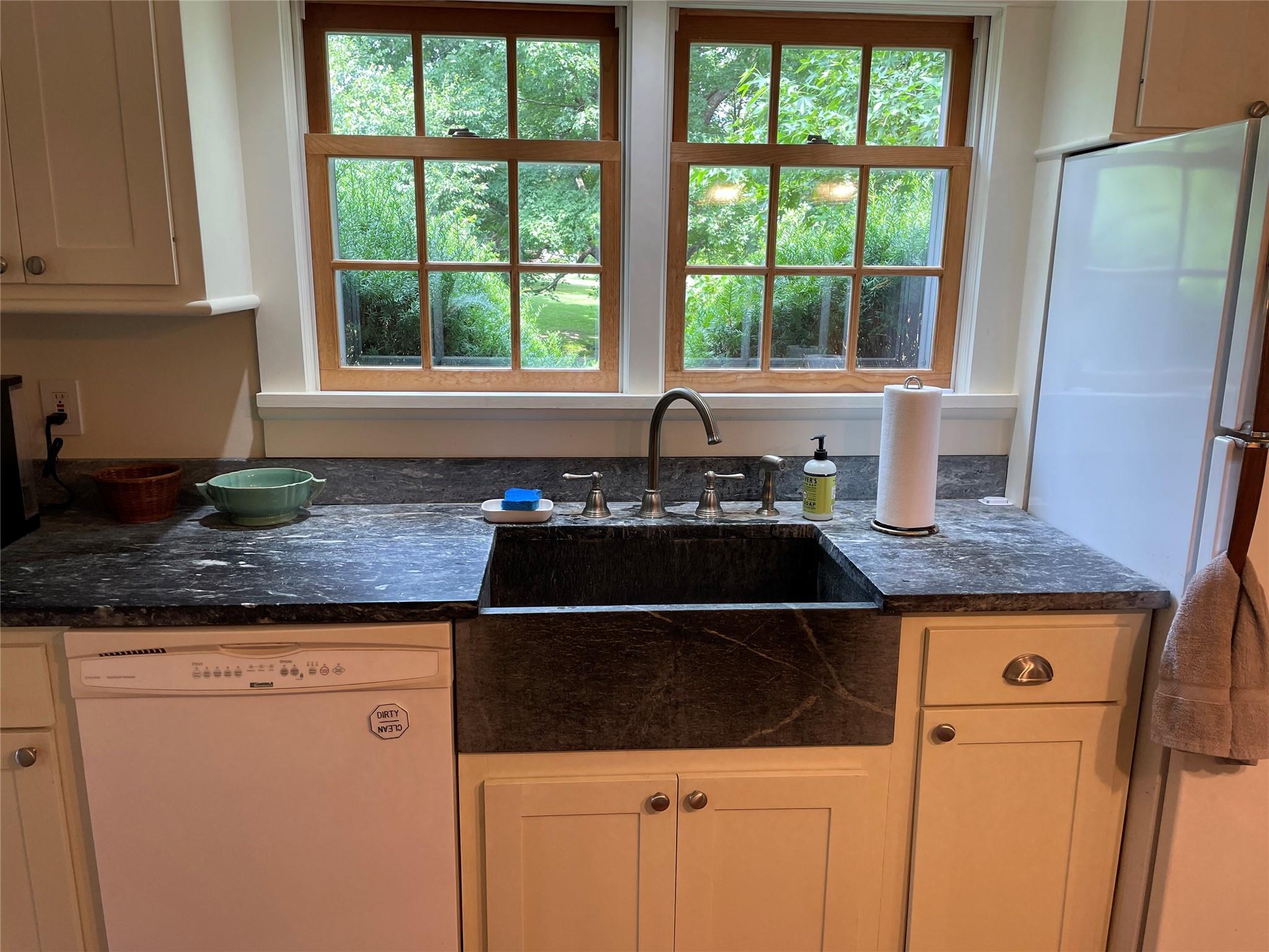 101 County Route 19, Hudson, NY 12541