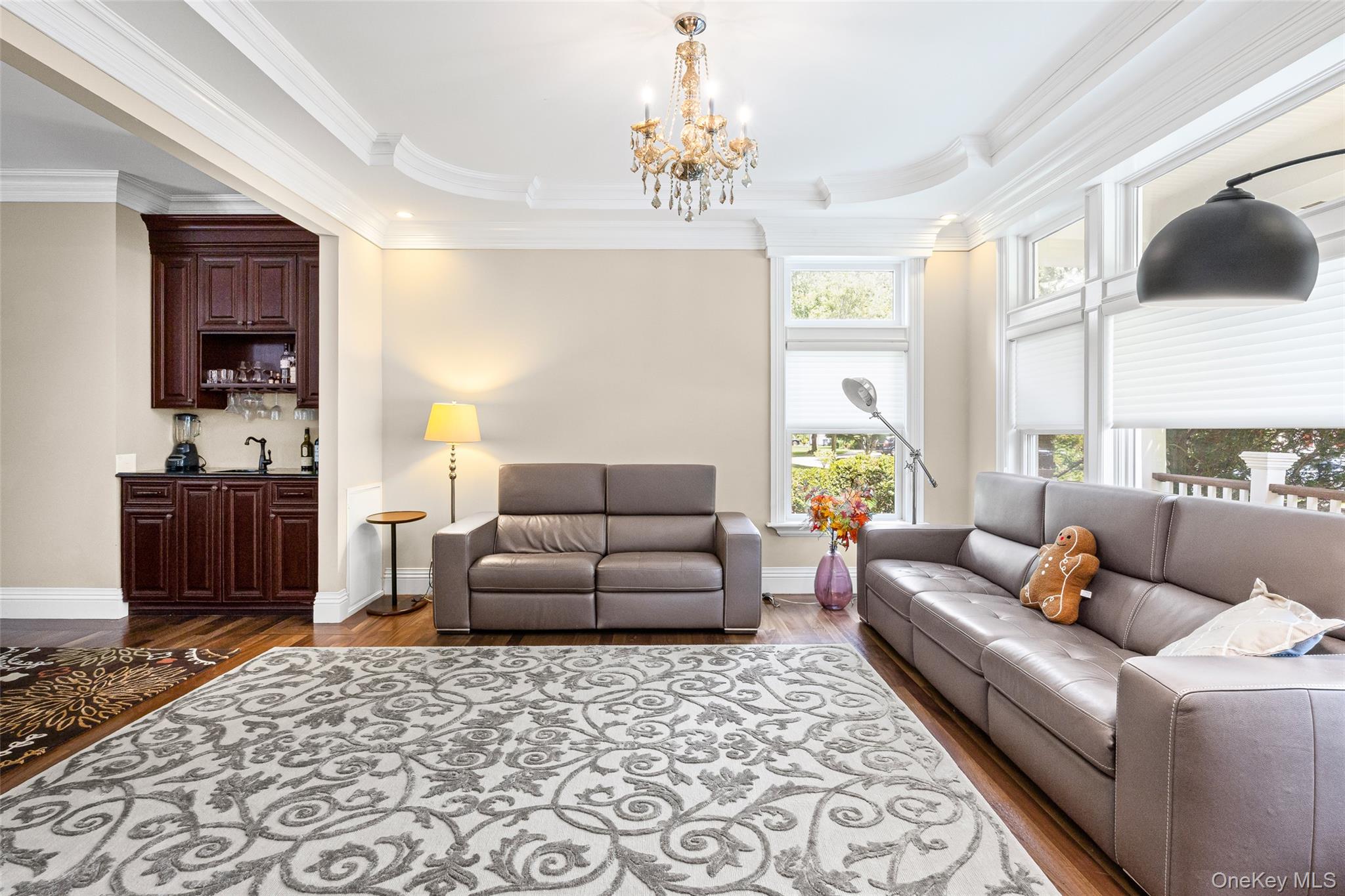 53 Spring Hill Road, Roslyn Heights, NY 11577