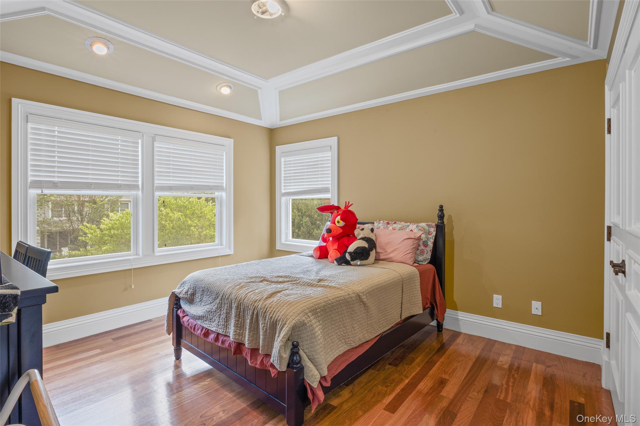 53 Spring Hill Road, Roslyn Heights, NY 11577