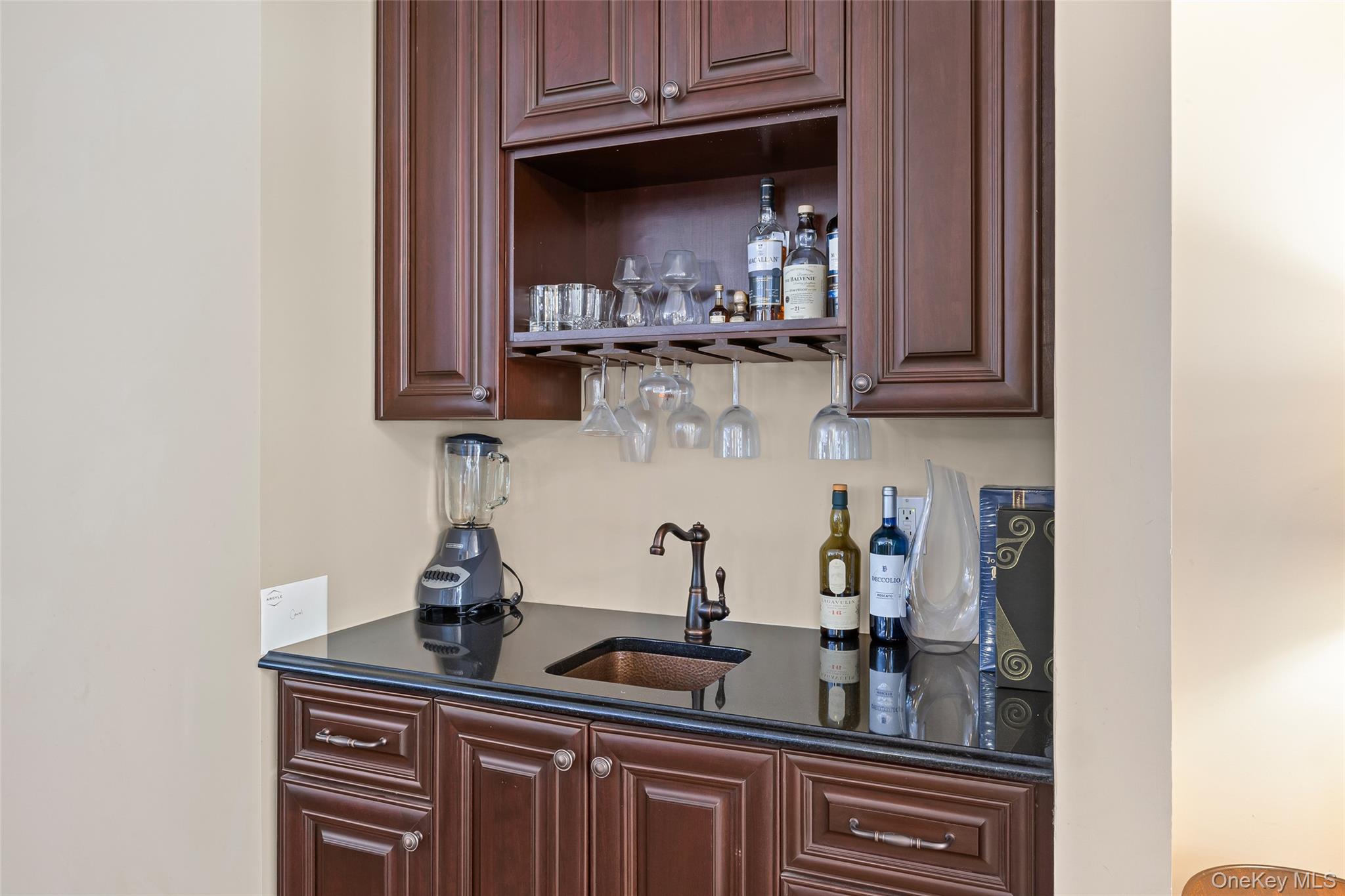 53 Spring Hill Road, Roslyn Heights, NY 11577