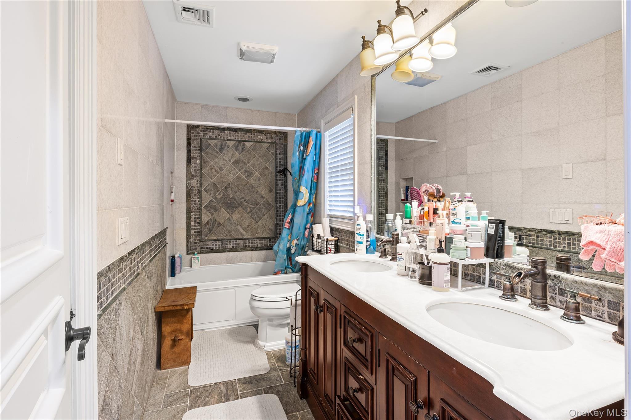 53 Spring Hill Road, Roslyn Heights, NY 11577