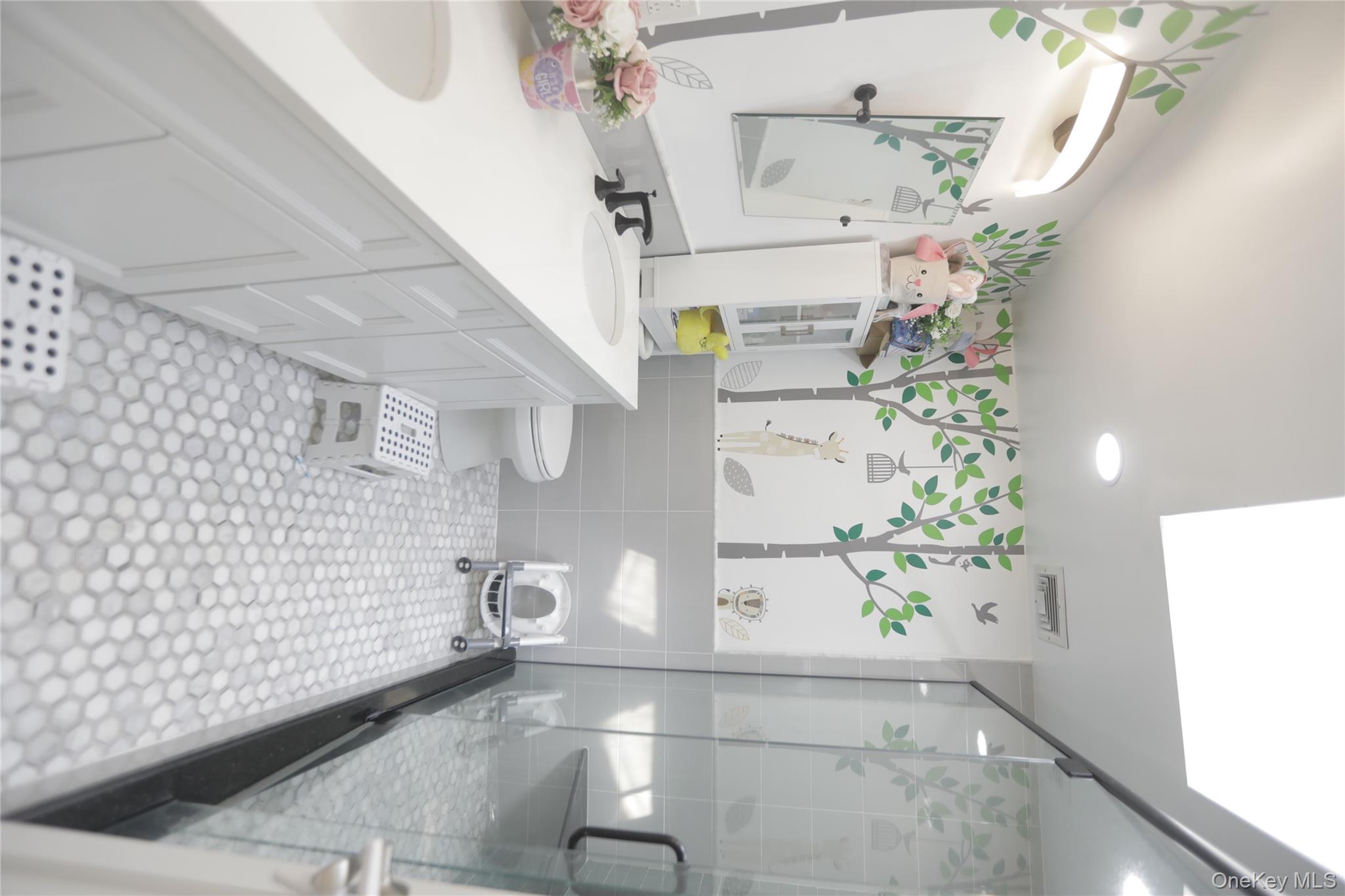 4488 Merrick Road, Massapequa, NY 11758