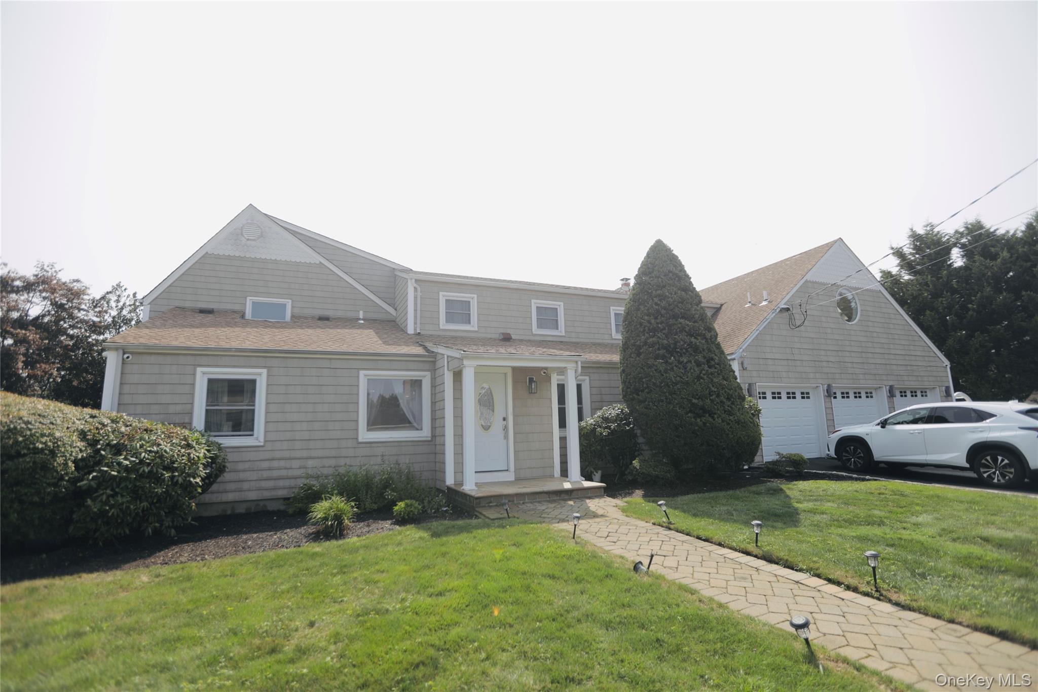 4488 Merrick Road, Massapequa, NY 11758