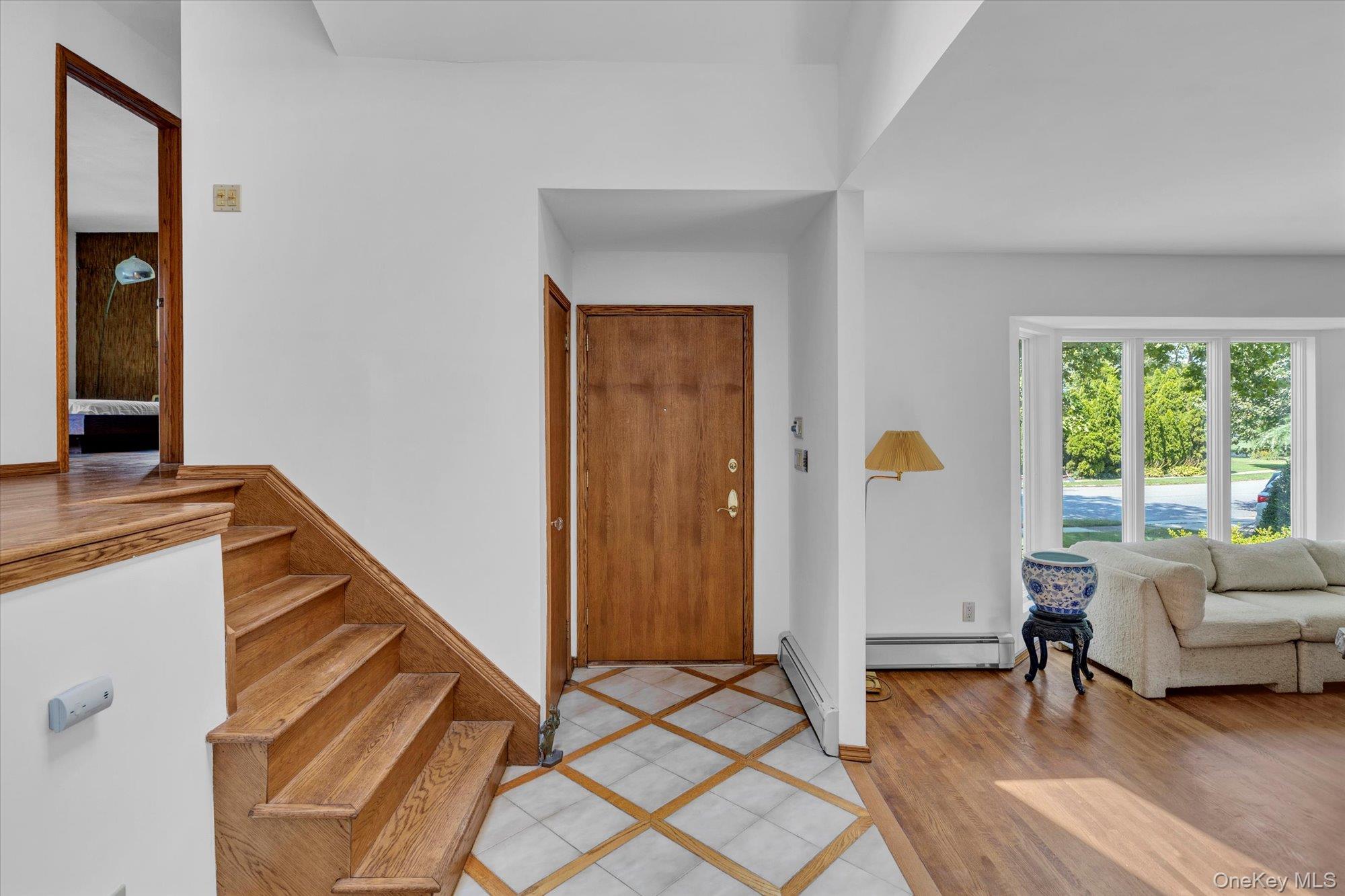 19 Clearland Road, Syosset, NY 11791