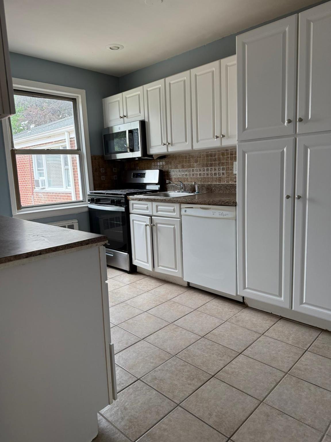 205 West Post Road # 2H, White Plains, NY 10606