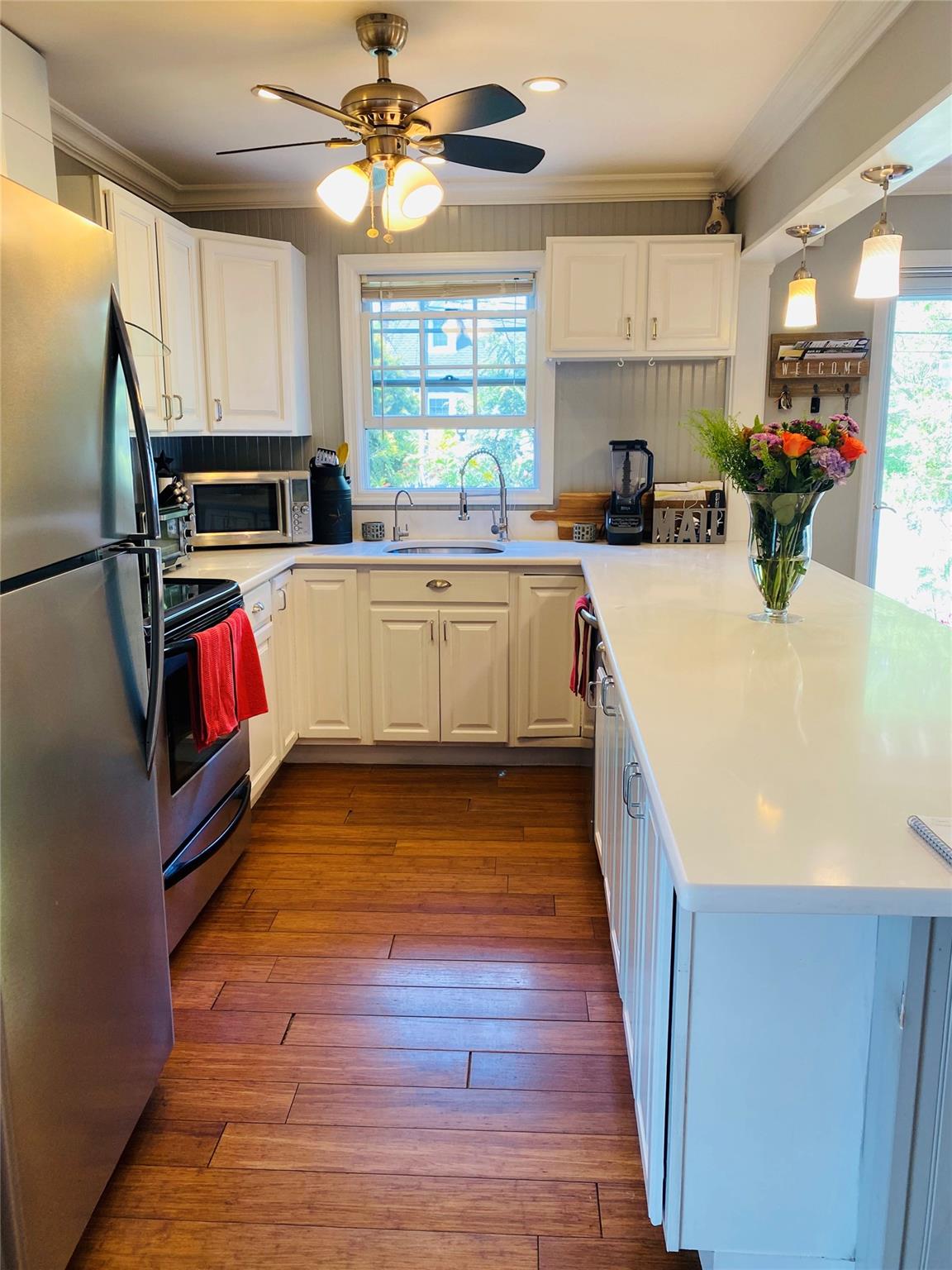 24 Lowerre Street, Babylon, NY 11702