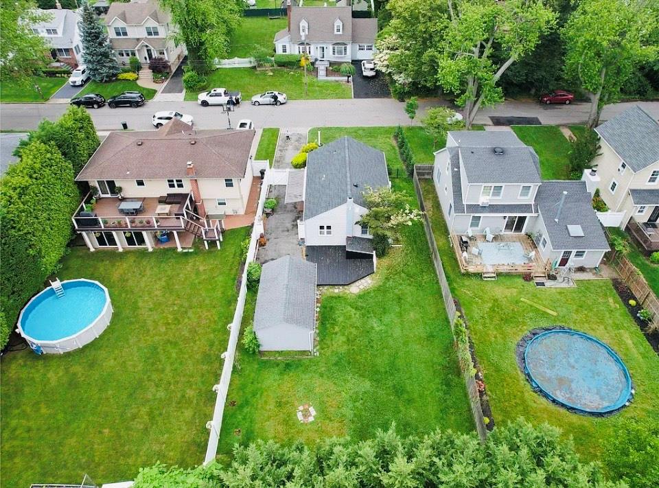 24 Lowerre Street, Babylon, NY 11702