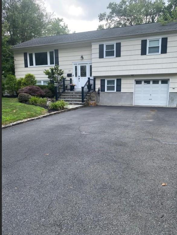 22 Judith Street, Nanuet, NY 10954