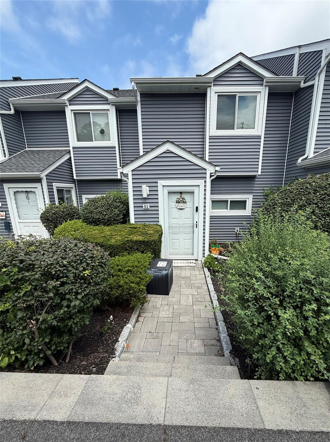 32 Waterview Estate # 32, Peekskill, NY 10566
