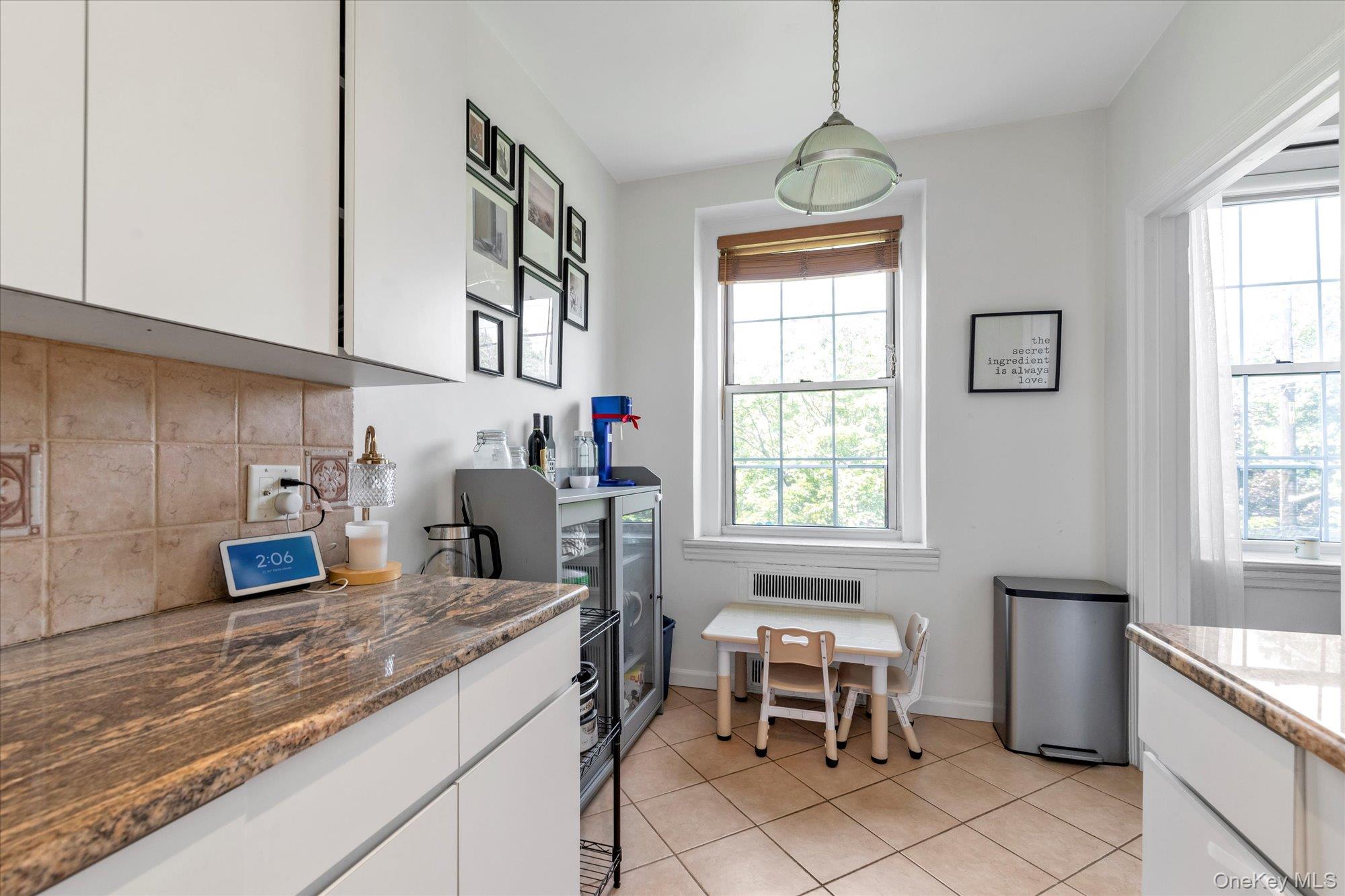 1 Meadow Drive # 3K, Woodmere, NY 11598