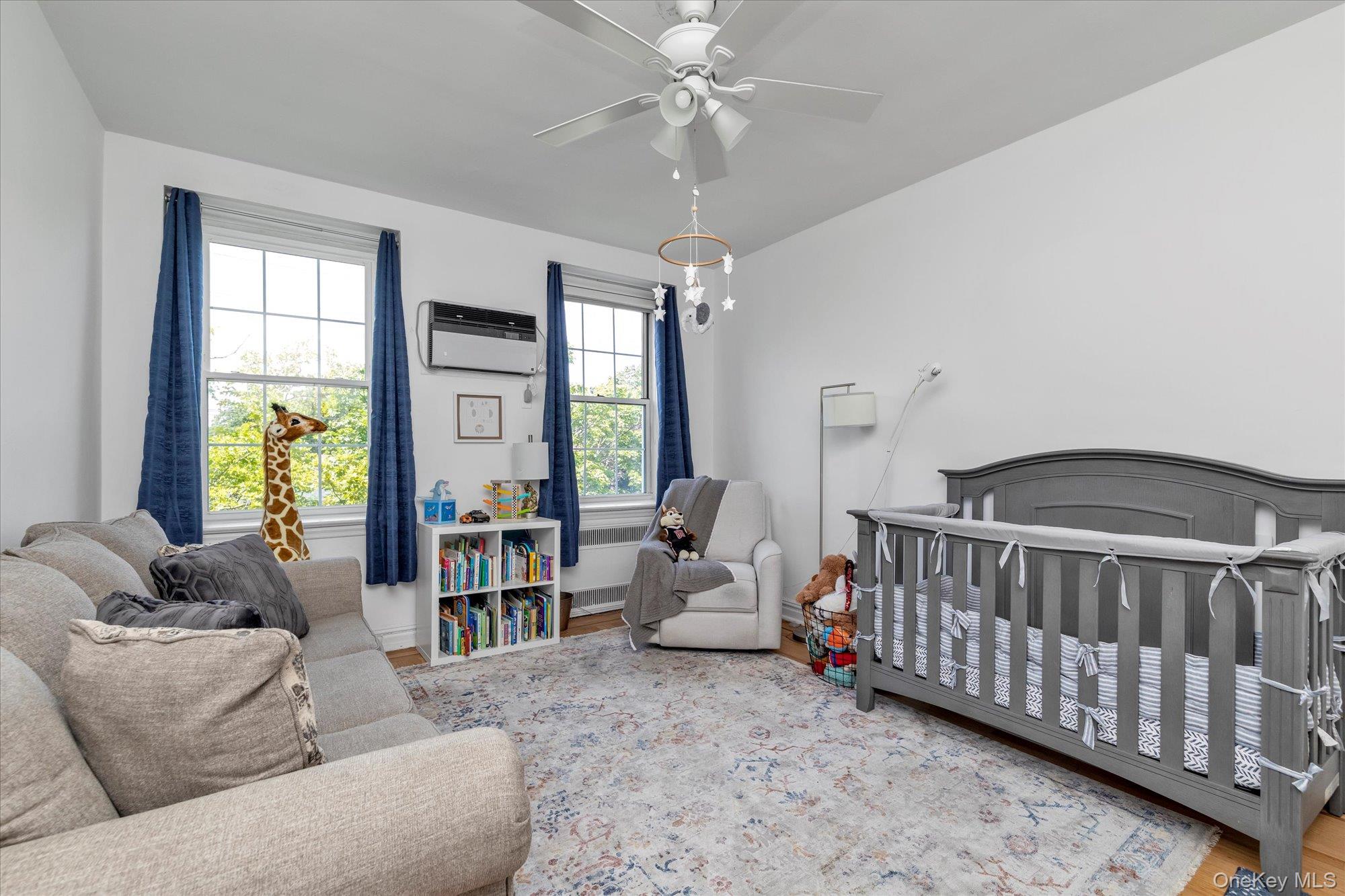 1 Meadow Drive # 3K, Woodmere, NY 11598