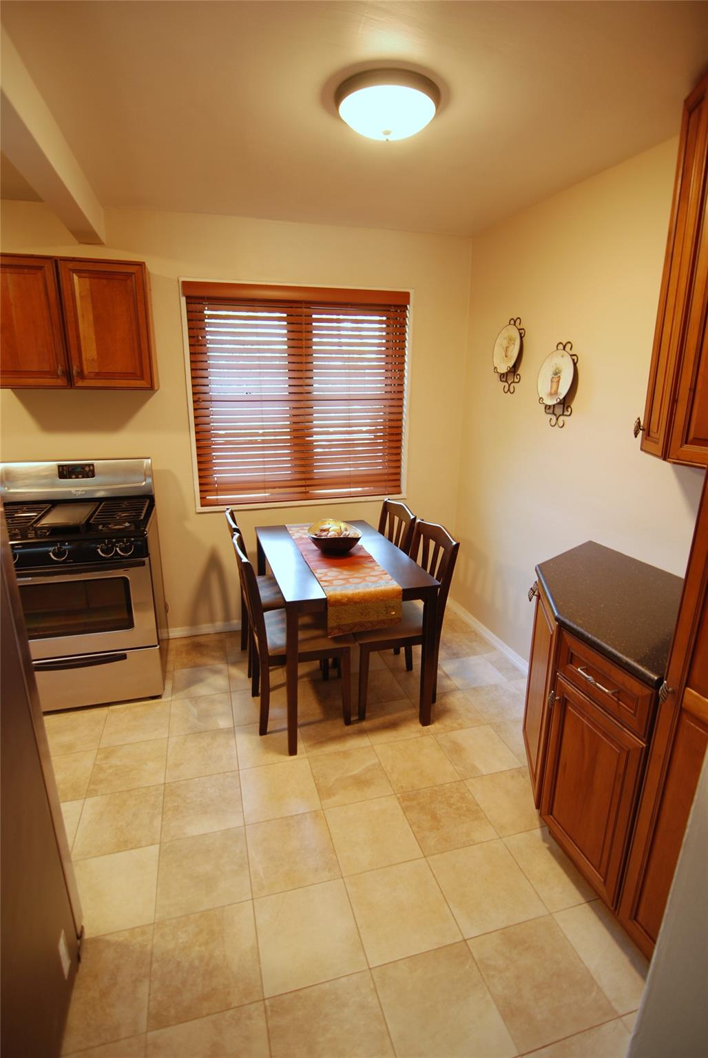 245-84 62 # B11, Little Neck, NY 11362