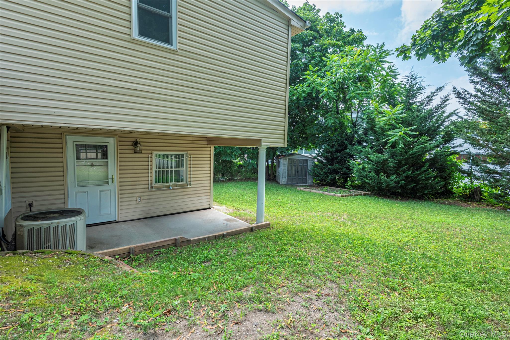 92 Manor Drive, Great Neck, NY 11020