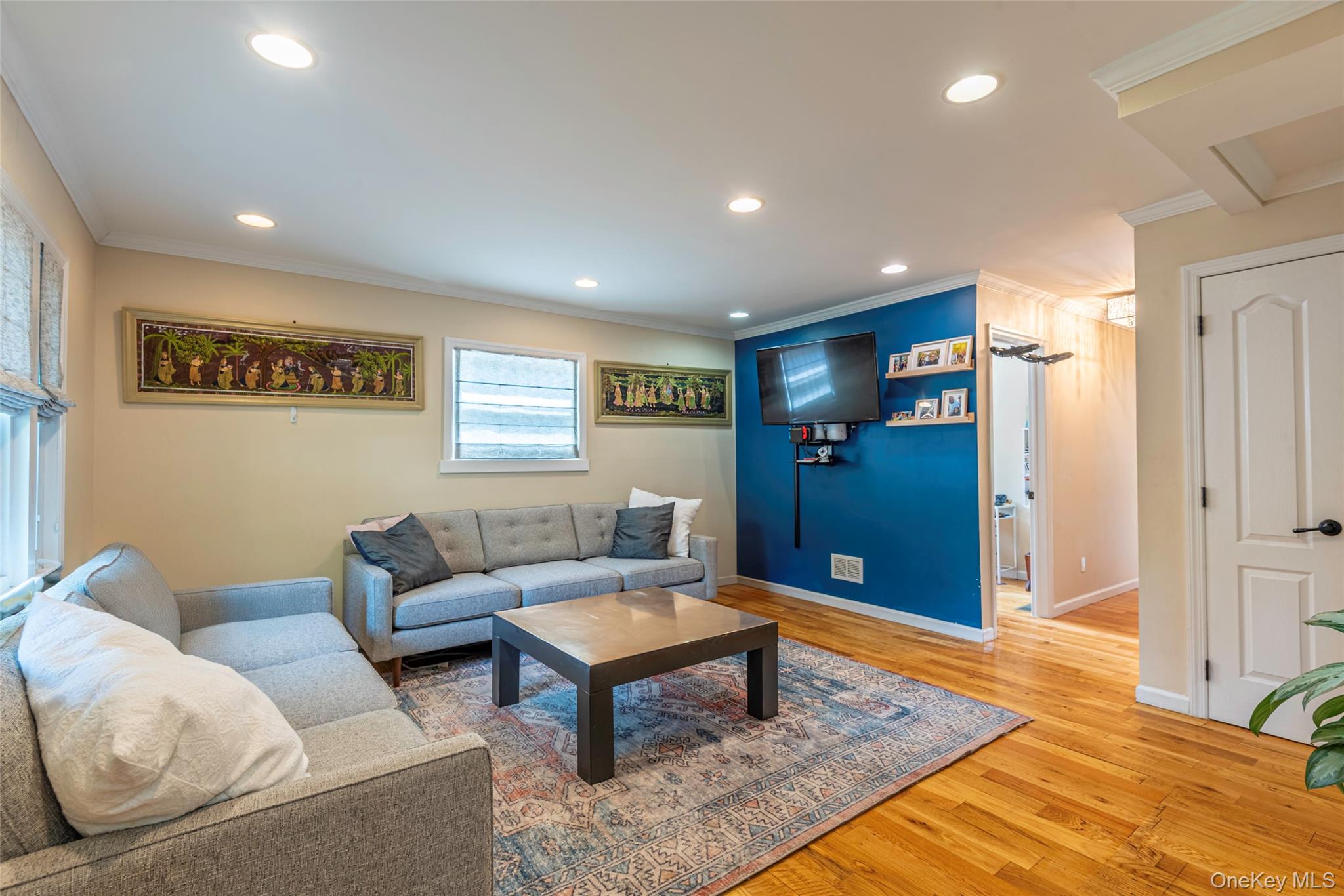 92 Manor Drive, Great Neck, NY 11020