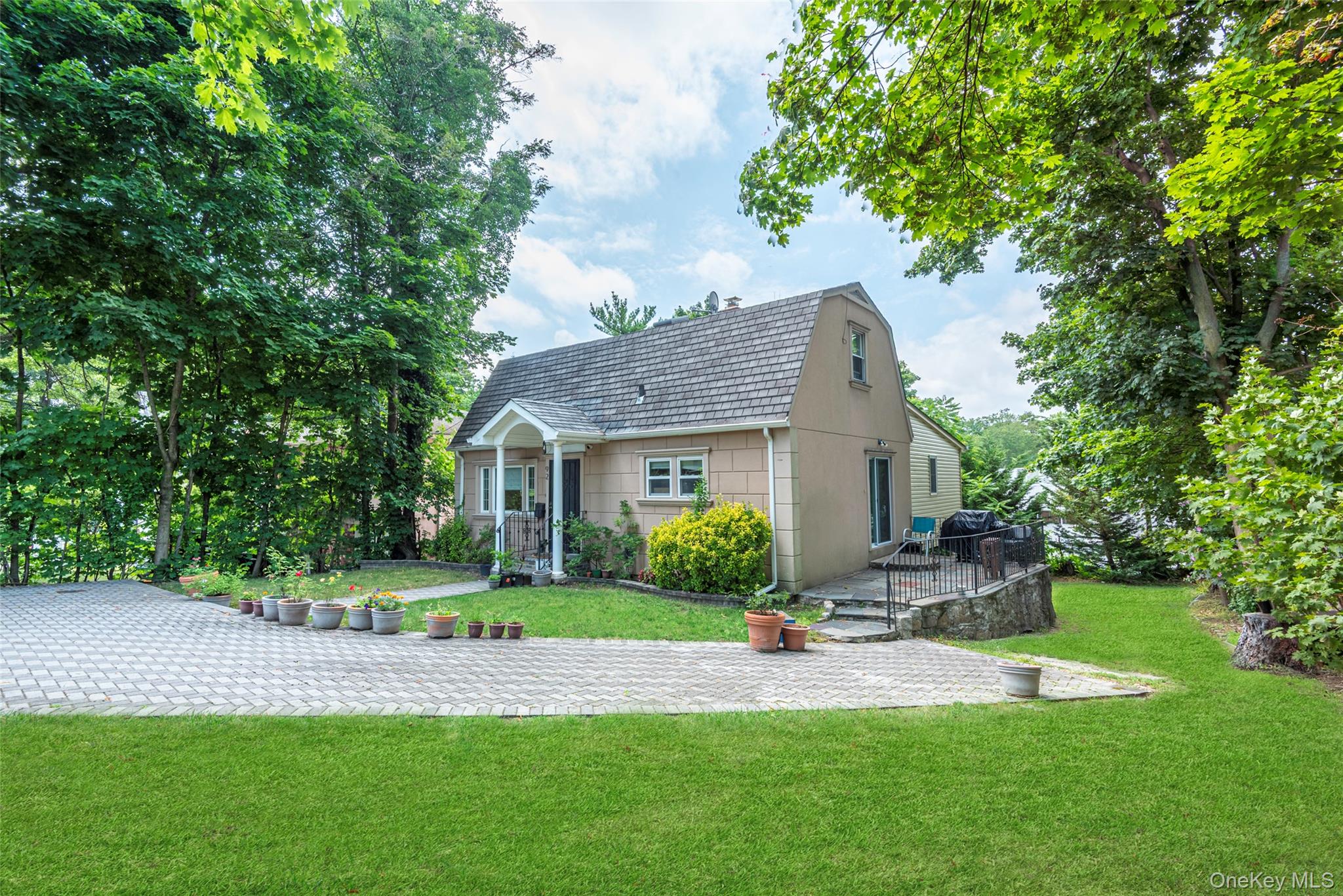 92 Manor Drive, Great Neck, NY 11020