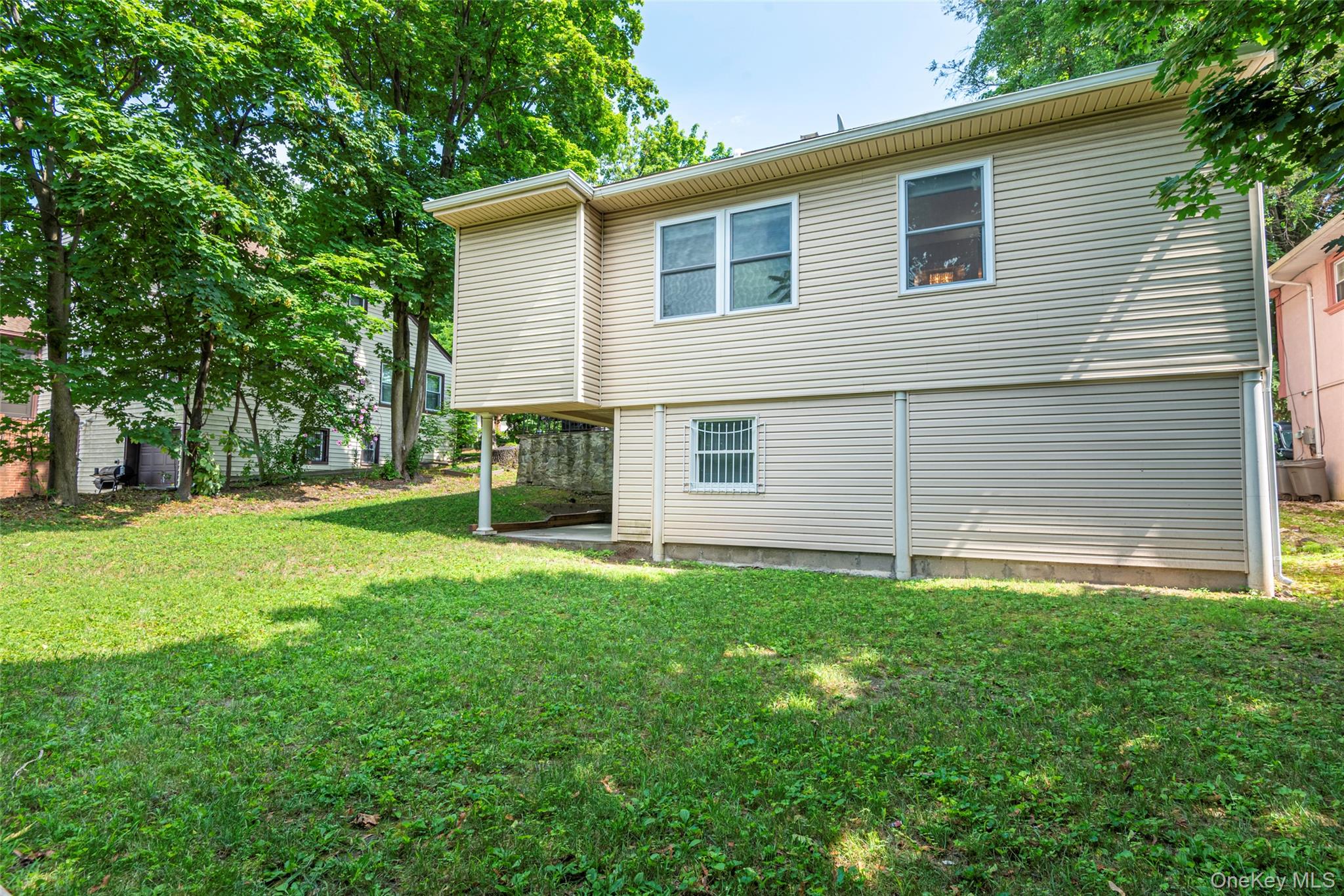 92 Manor Drive, Great Neck, NY 11020