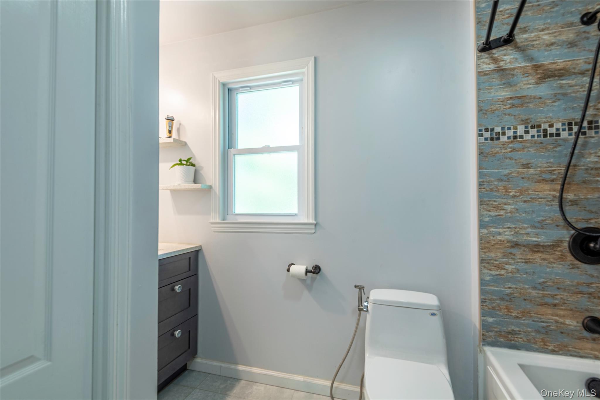 92 Manor Drive, Great Neck, NY 11020