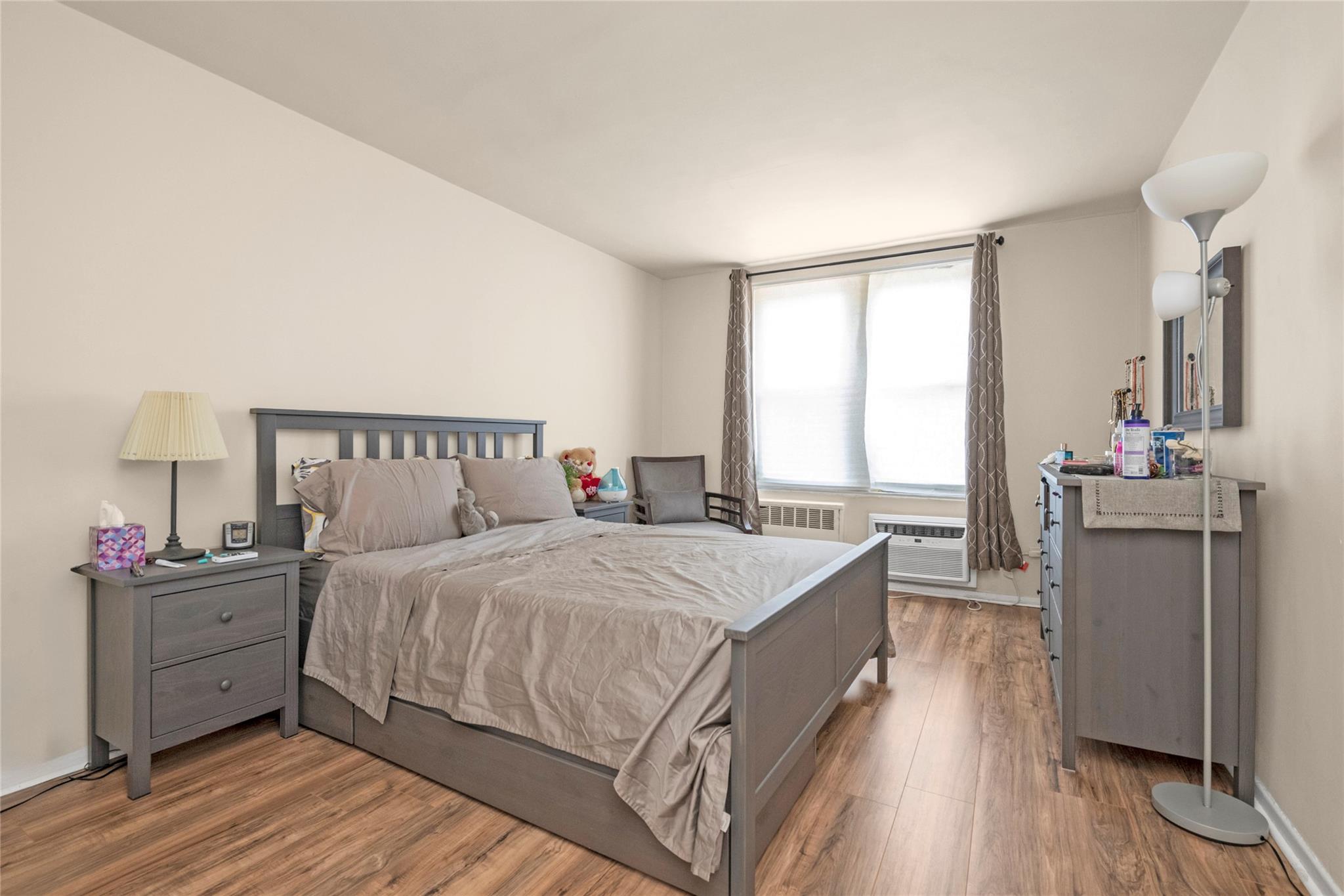 84-25 118th Street # 3D, Kew Gardens, NY 11415