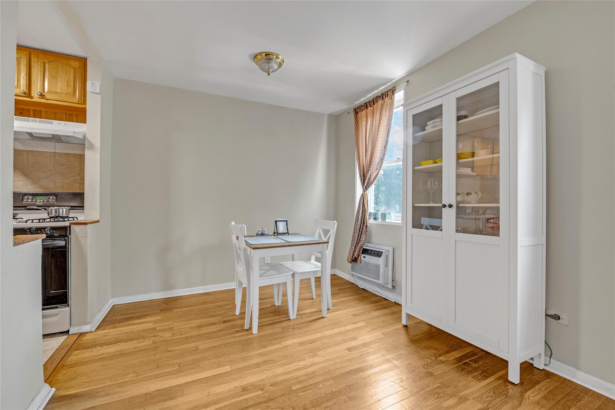 84-25 118th Street # 3D, Kew Gardens, NY 11415