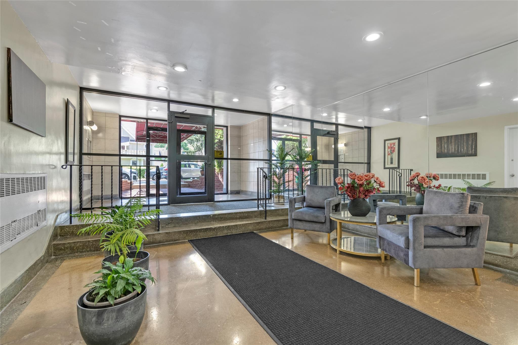 84-25 118th Street # 3D, Kew Gardens, NY 11415