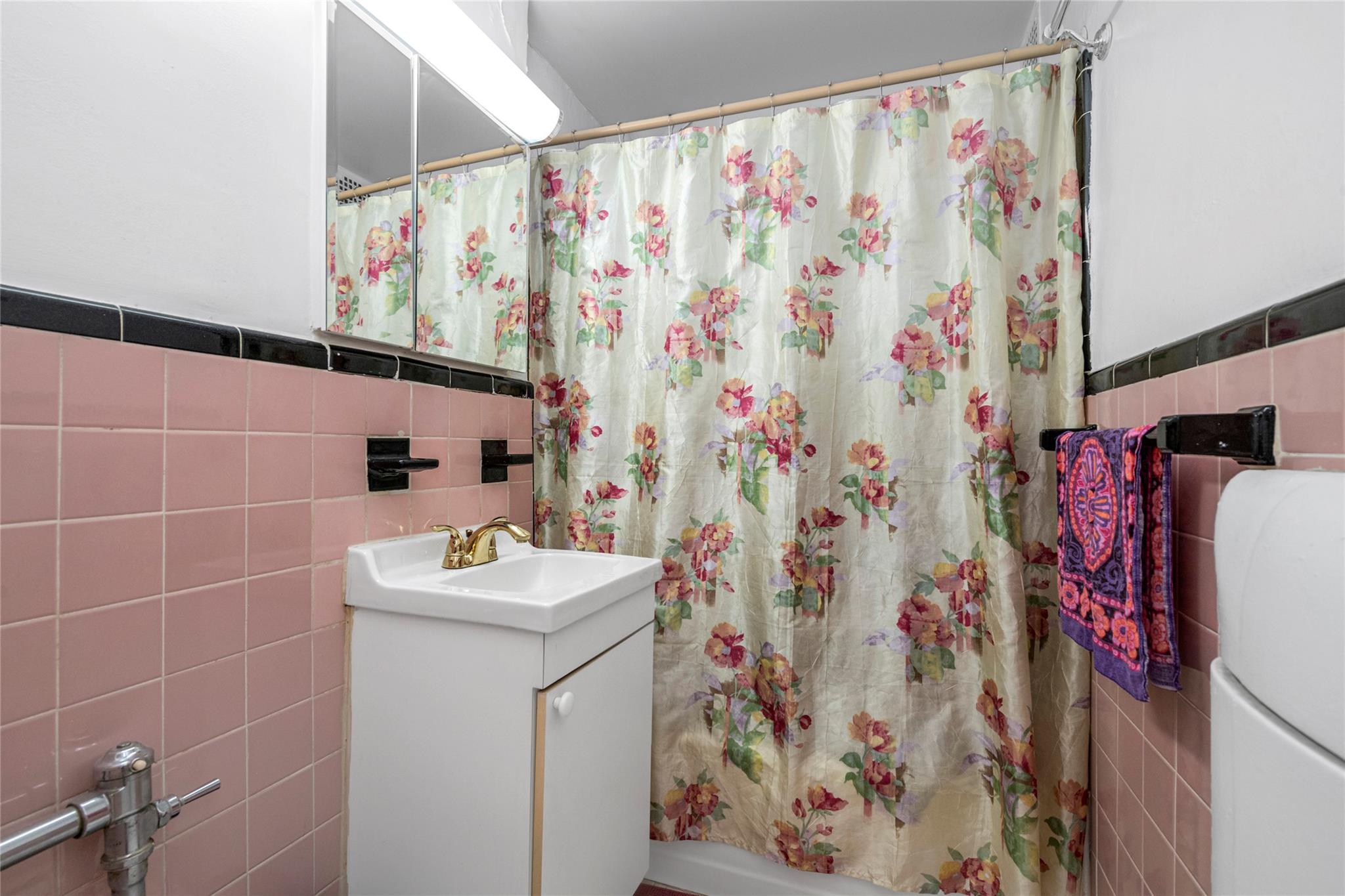 84-25 118th Street # 3D, Kew Gardens, NY 11415